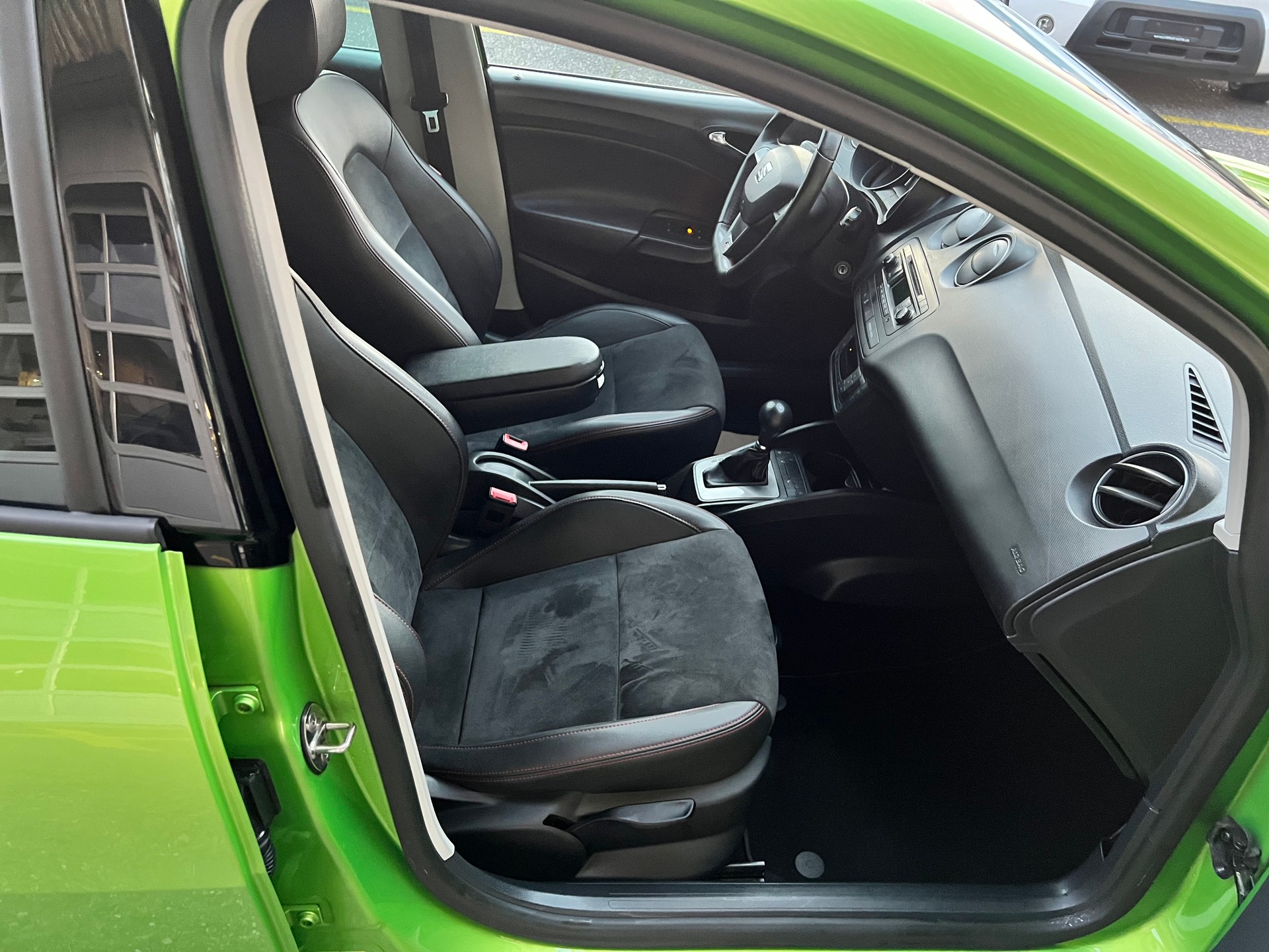 SEAT Ibiza 1.2 TSI FR DSG-image-10