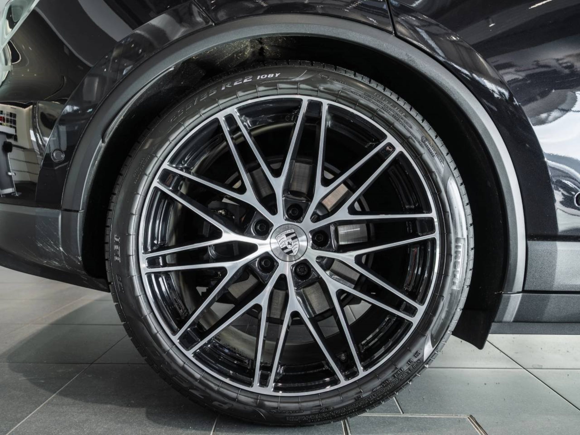 PORSCHE Macan 4-image-30