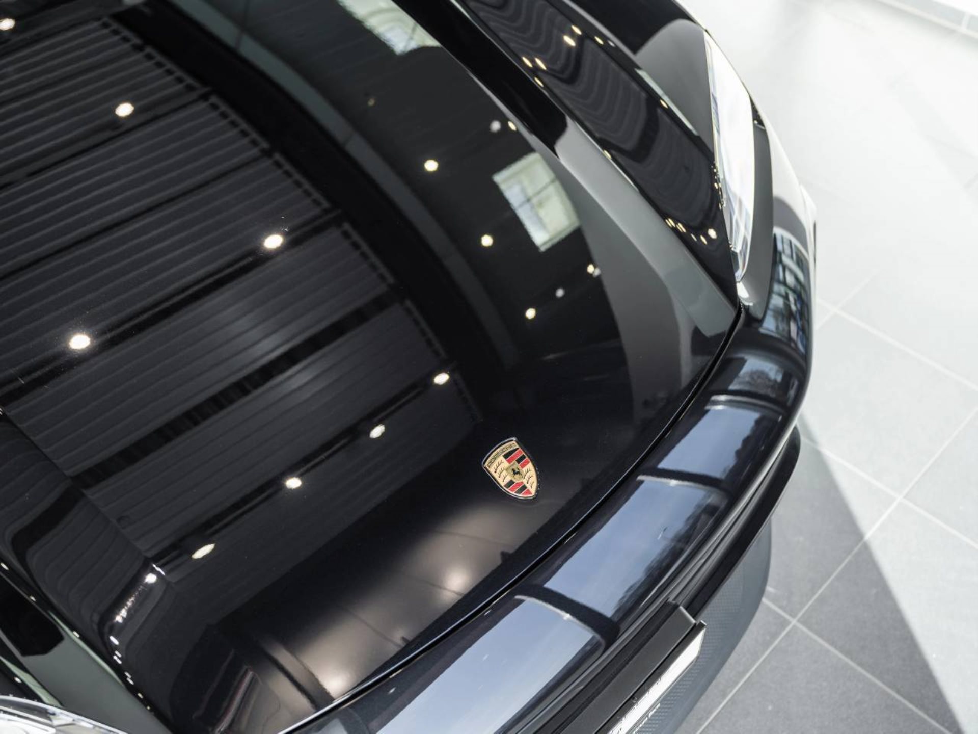PORSCHE Macan 4-image-27