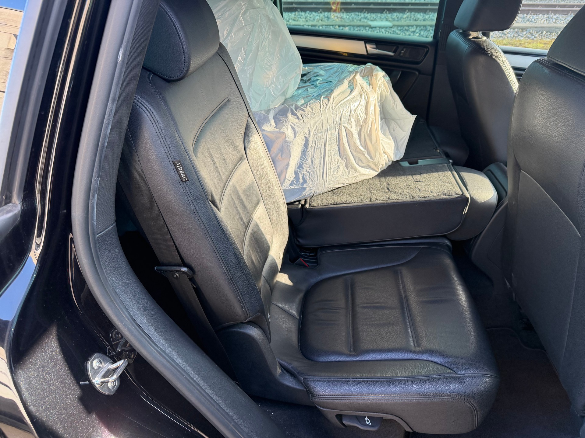 VW TOUAREG-image-11