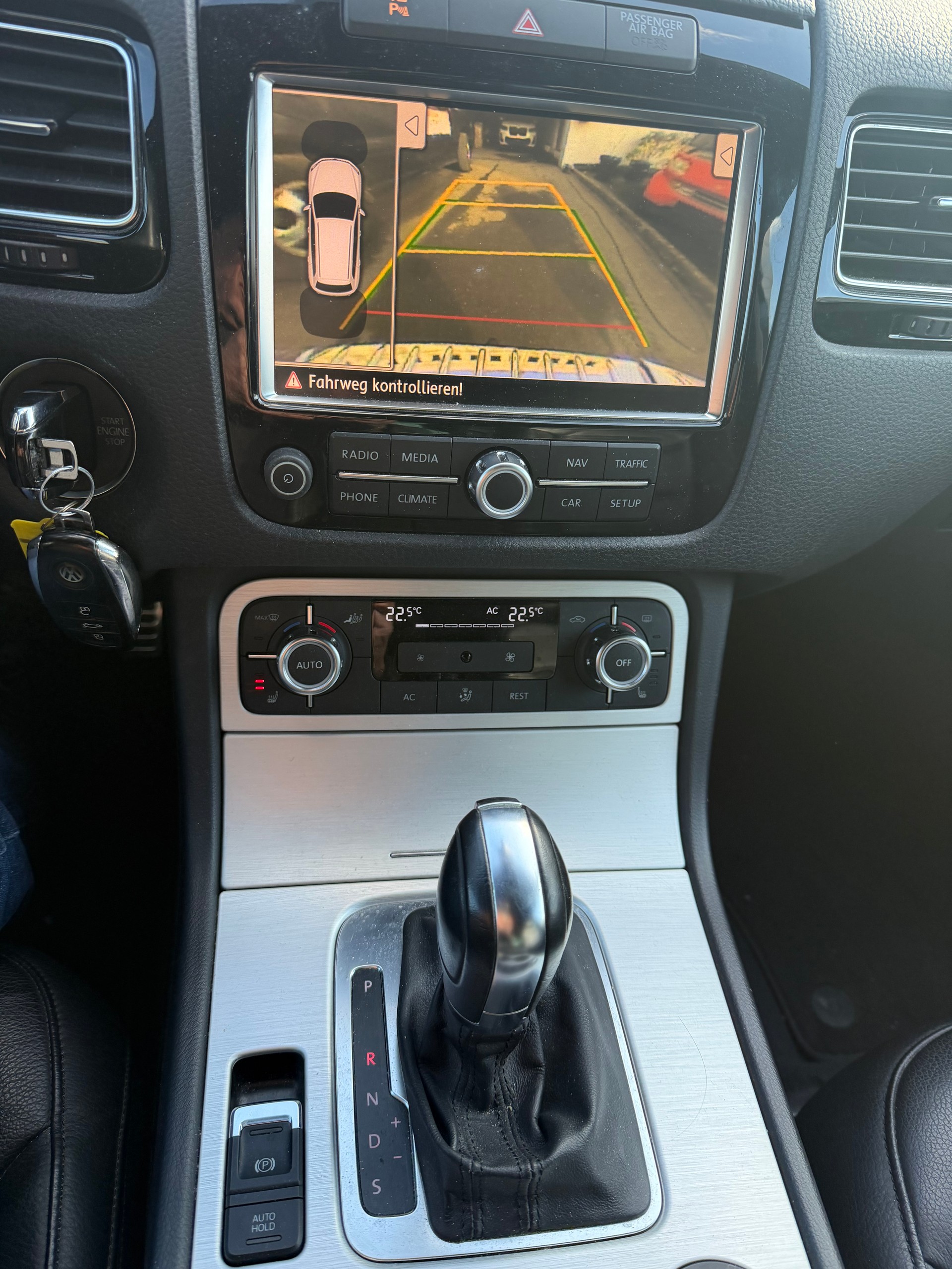 VW TOUAREG-image-9