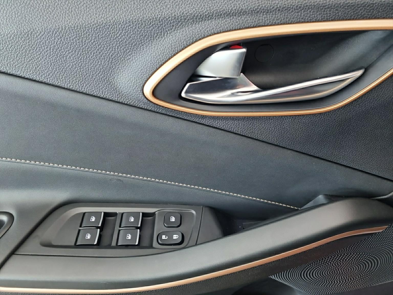 JAC e-JS4 Elektro 65.7kWh 410km 2026-image-10