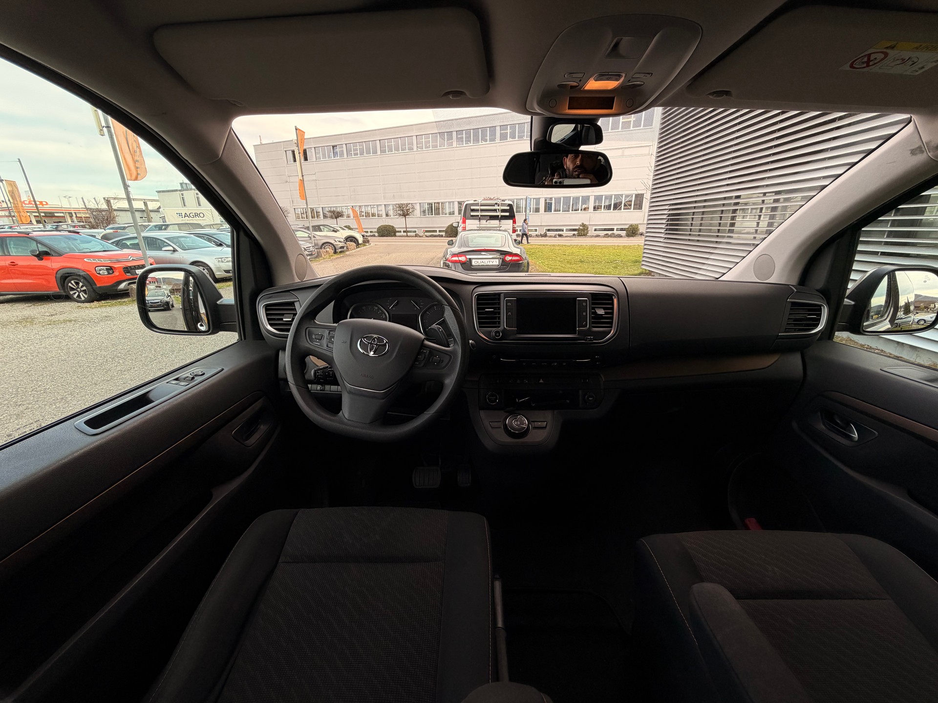 TOYOTA Proace Verso 2.0 D-4D VIP L1 Automatic 8 pLATZ-image-7
