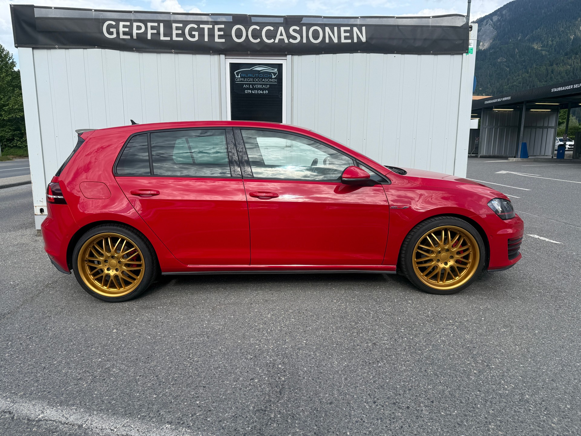 VW Golf 2.0 TSI GTI DSG *FRISCH AB MFK* ALU* XENON*DOTZ 19" ALU*-showroom-element-3