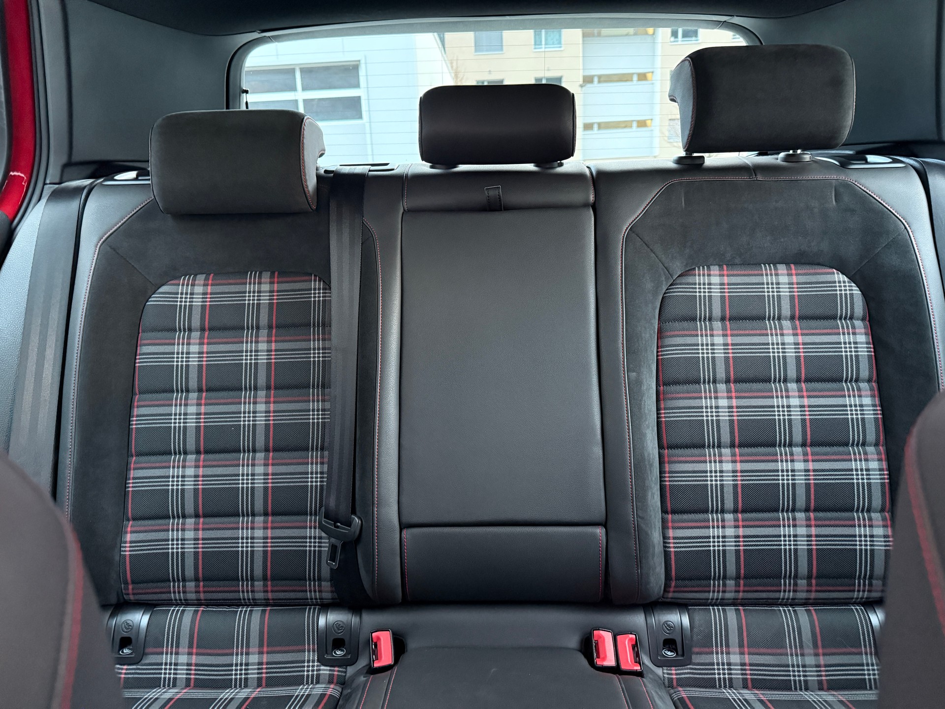VW Golf 2.0 TSI GTI DSG *FRISCH AB MFK* ALU* XENON*DOTZ 19" ALU*-image-20