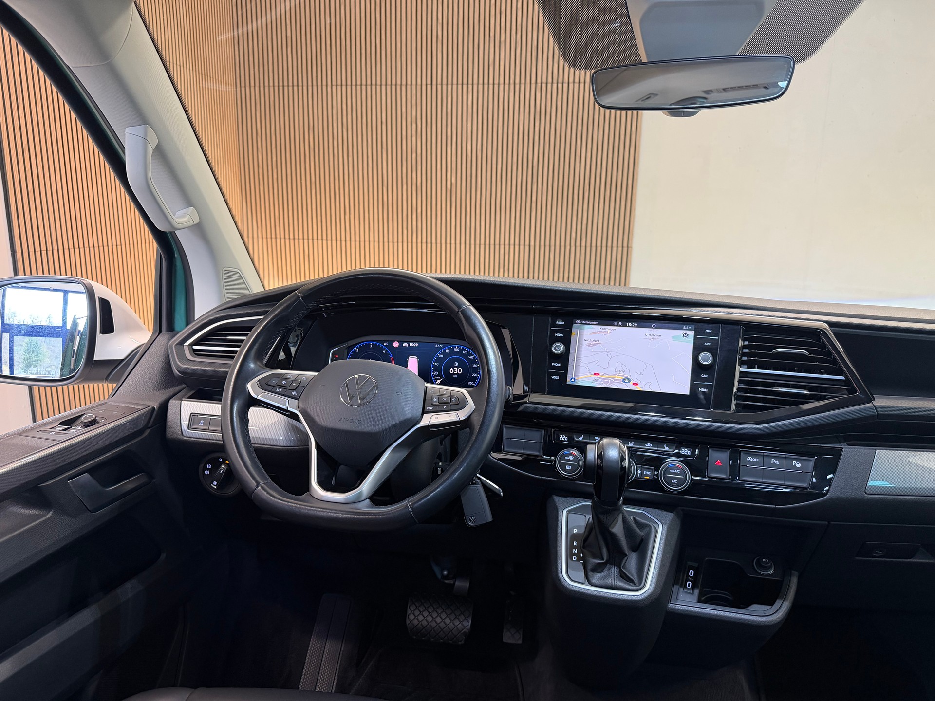 VW T6.1 Multivan 2.0 Bi-TDI Generation Six 4Motion DSG-image-10