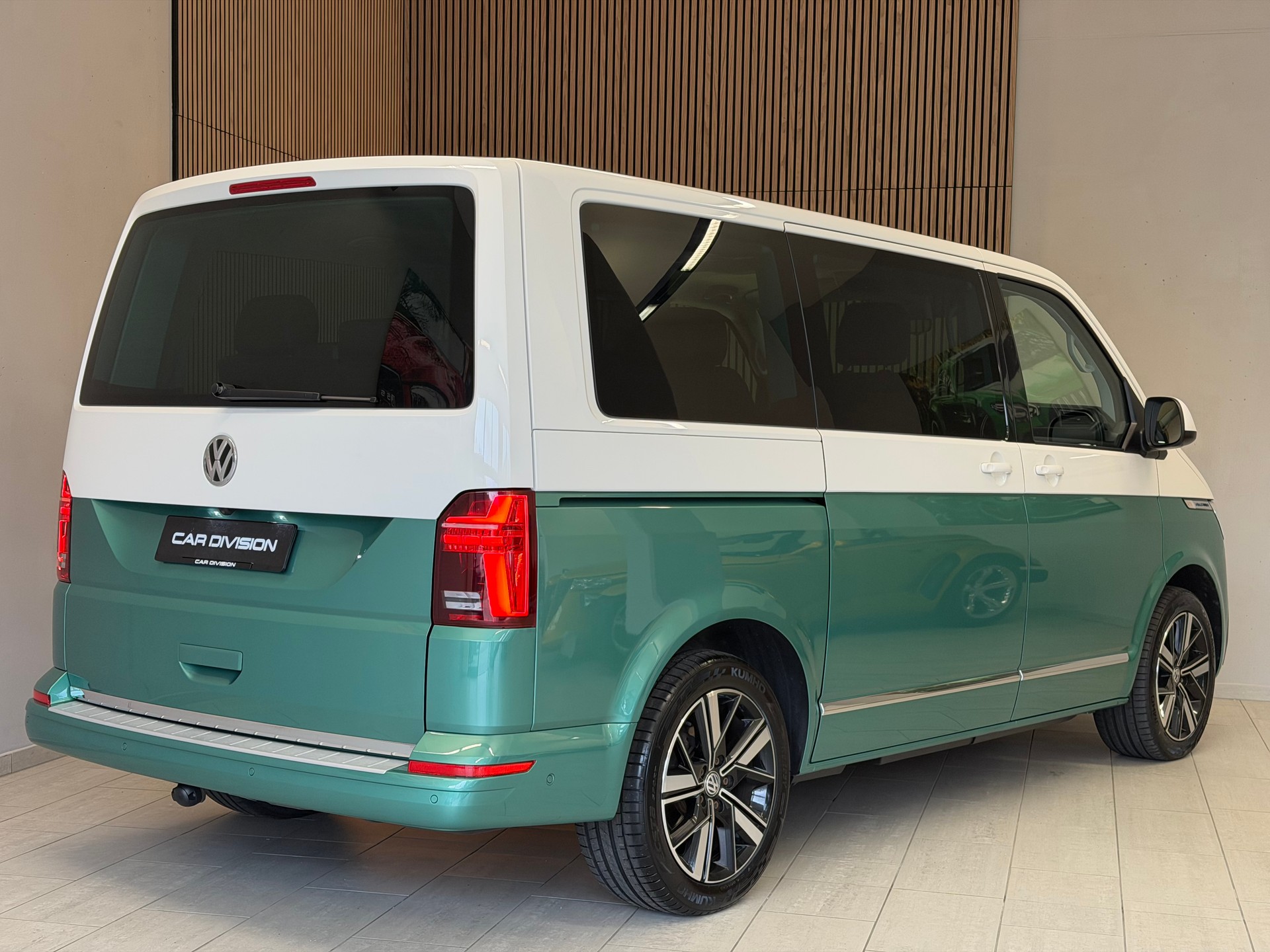 VW T6.1 Multivan 2.0 Bi-TDI Generation Six 4Motion DSG-image-6
