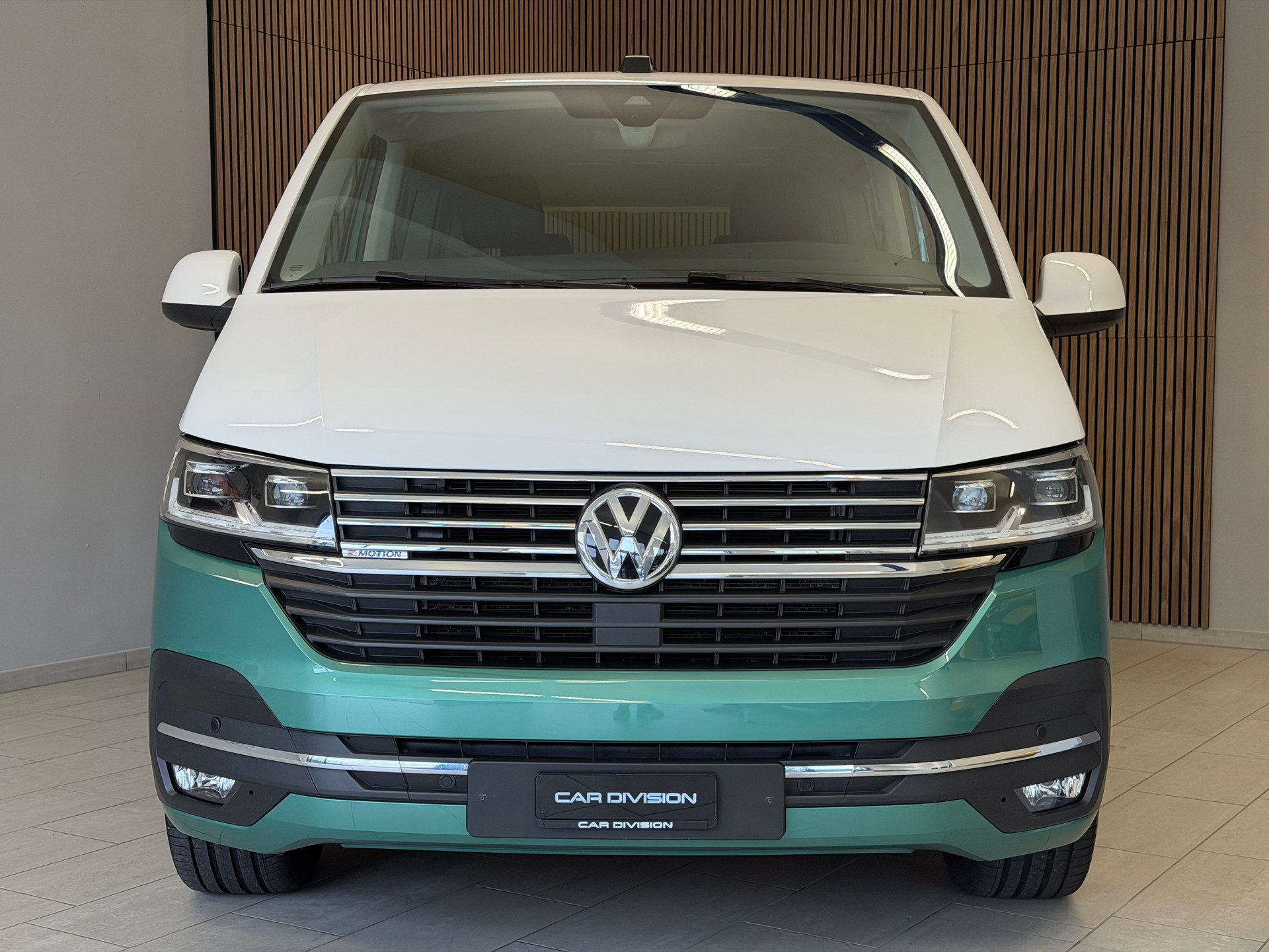 VW T6.1 Multivan 2.0 Bi-TDI Generation Six 4Motion DSG-showroom-element-3