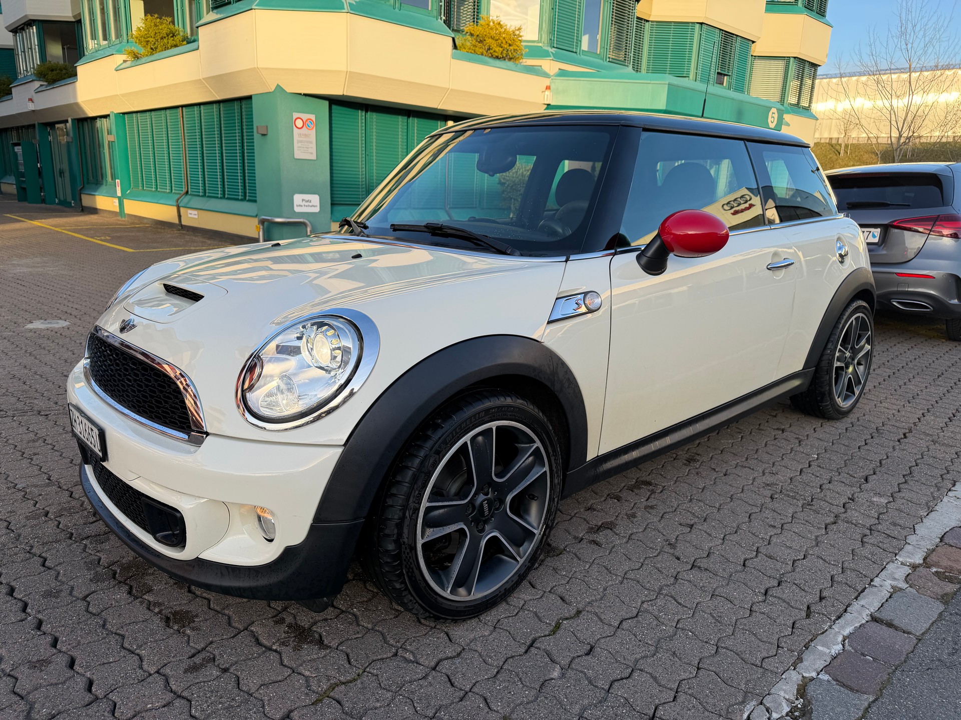 MINI Cooper S-image-2