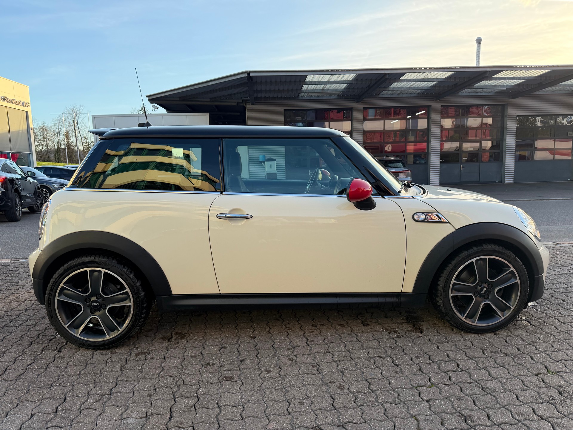 MINI Cooper S-image-3