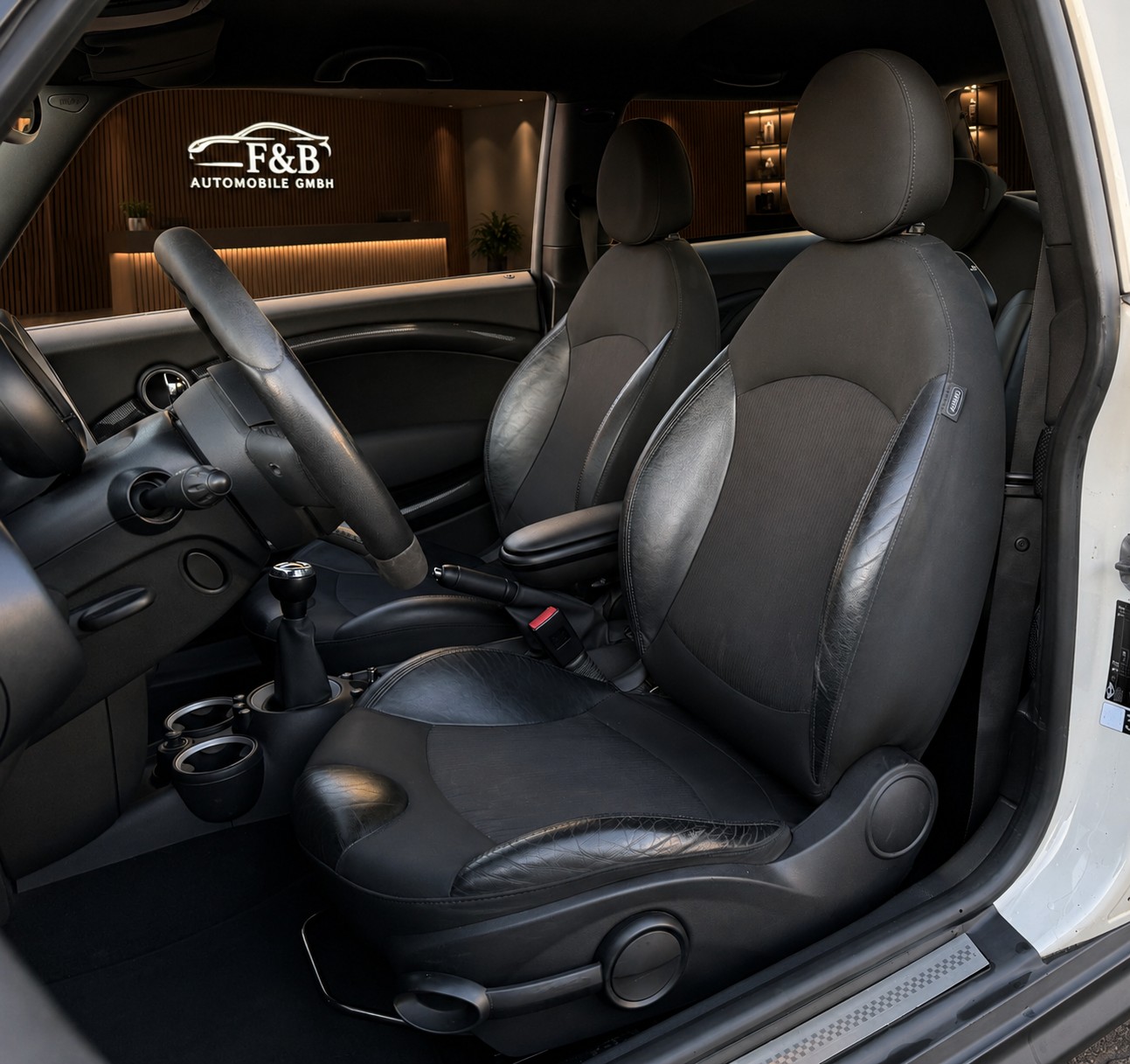 MINI Cooper S-image-10
