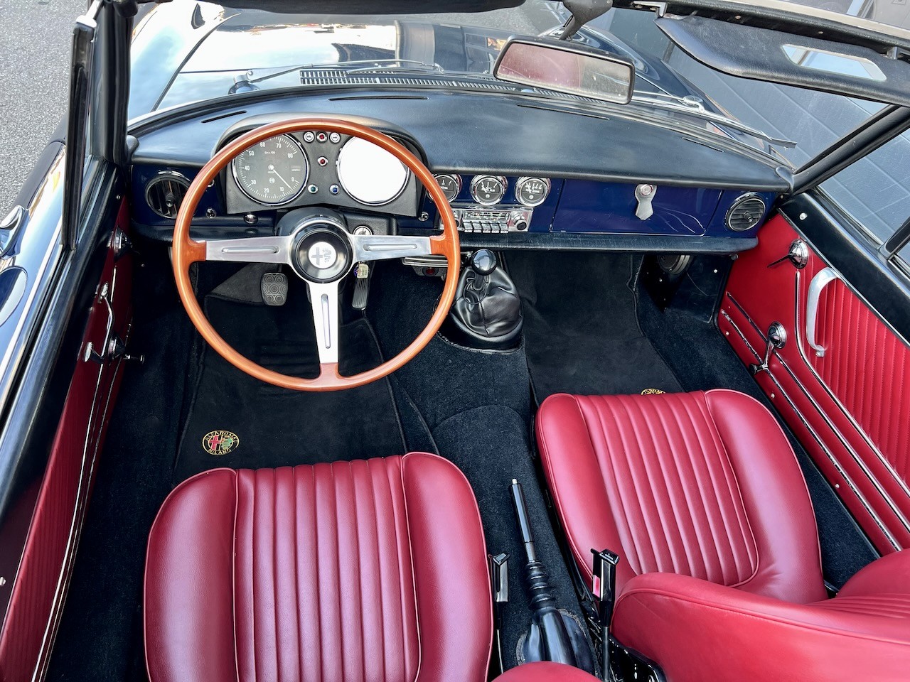 ALFA ROMEO 1300 Spider Junior-image-12