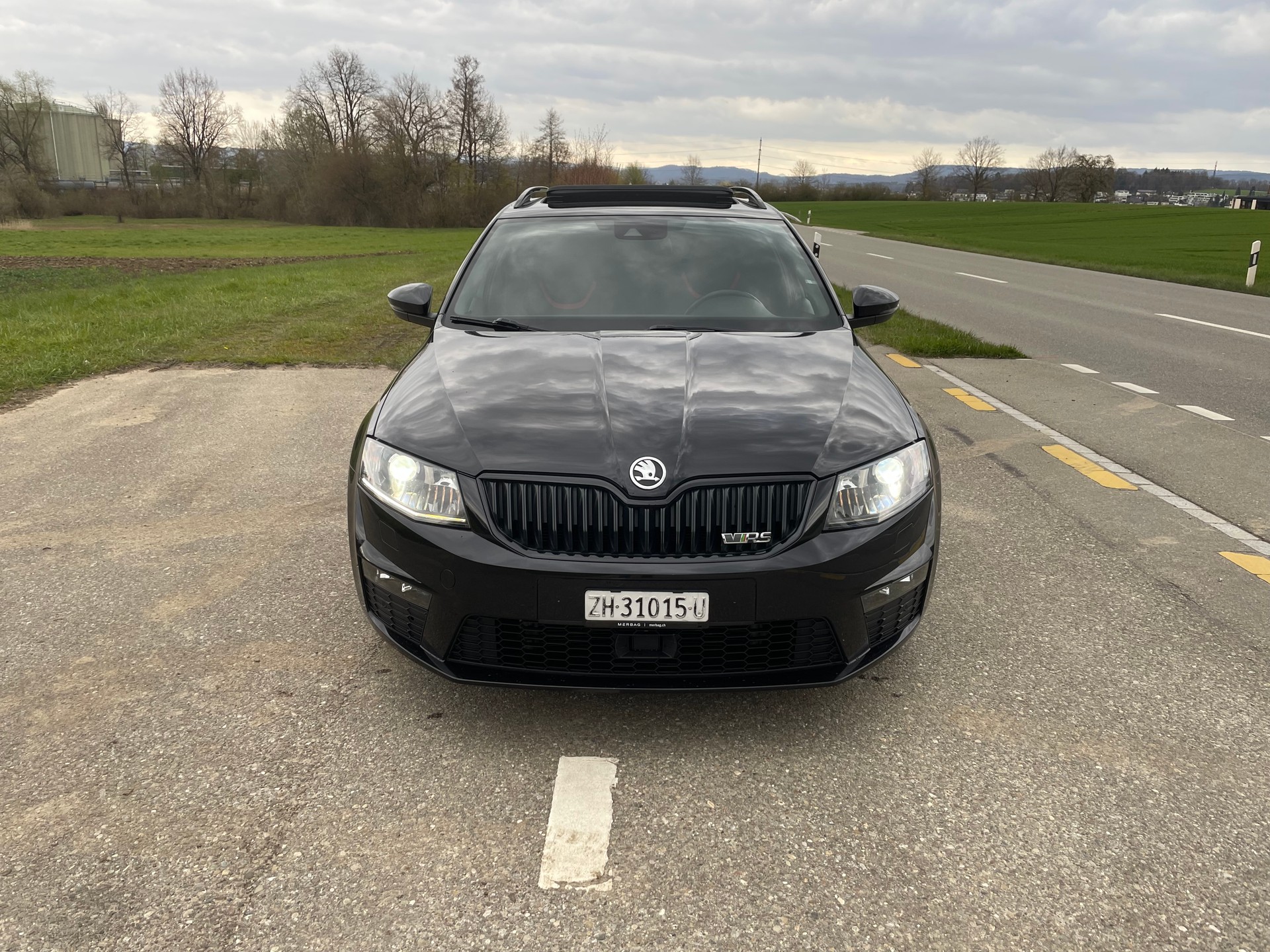 SKODA Octavia Combi 2.0 TDI RS 4x4 DSG-image-1
