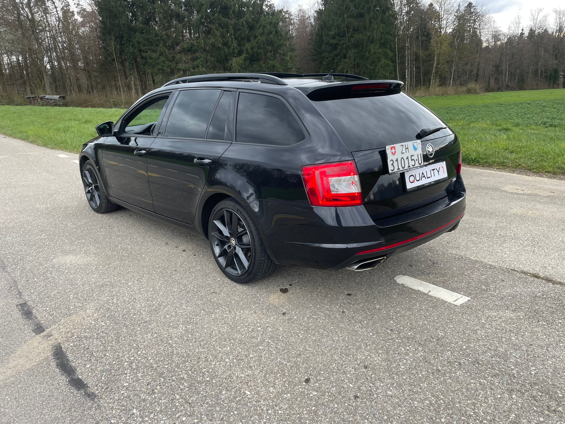 SKODA Octavia Combi 2.0 TDI RS 4x4 DSG-image-4
