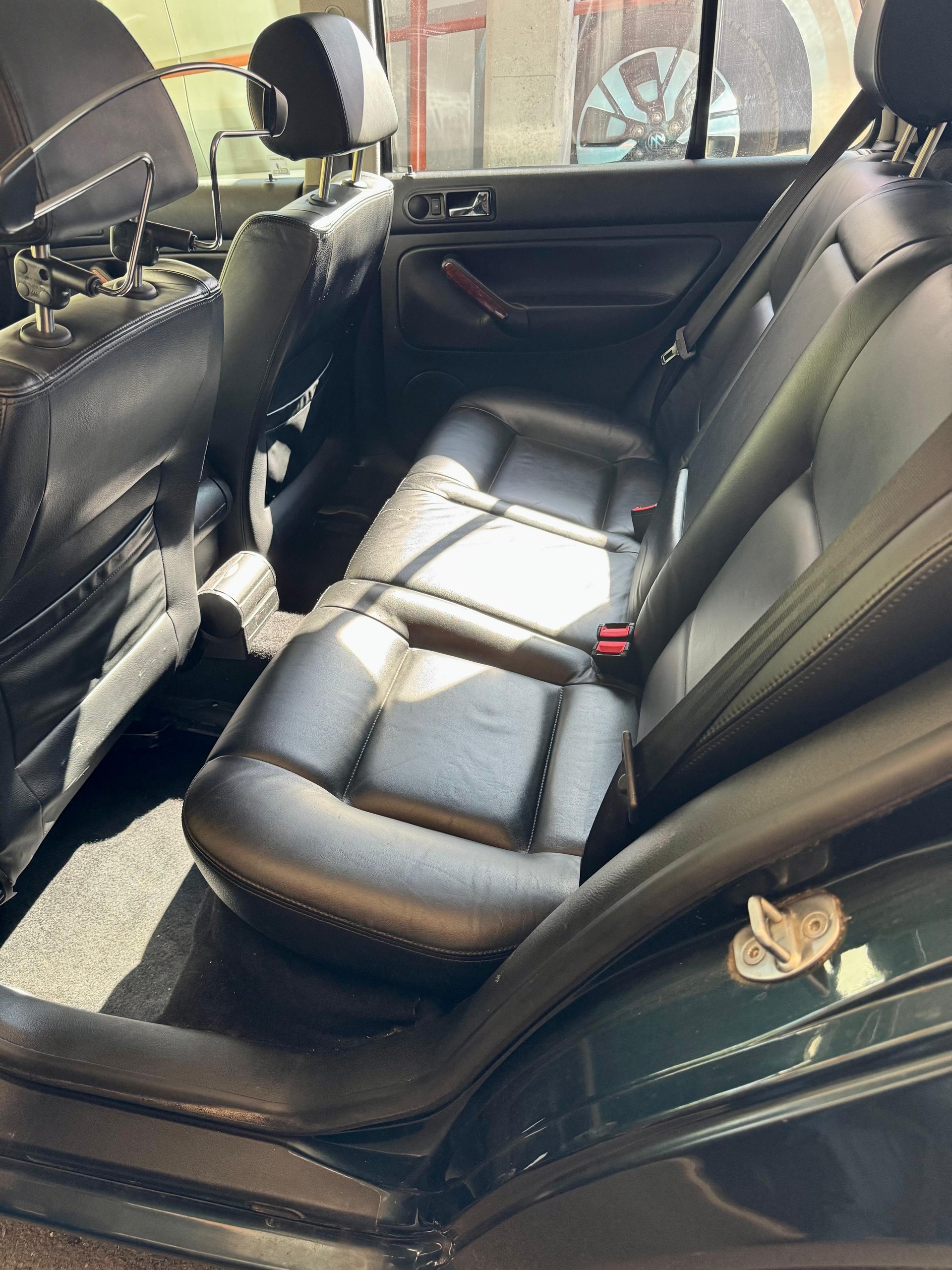 VW Golf 2.8 Highline 4Motion-image-9