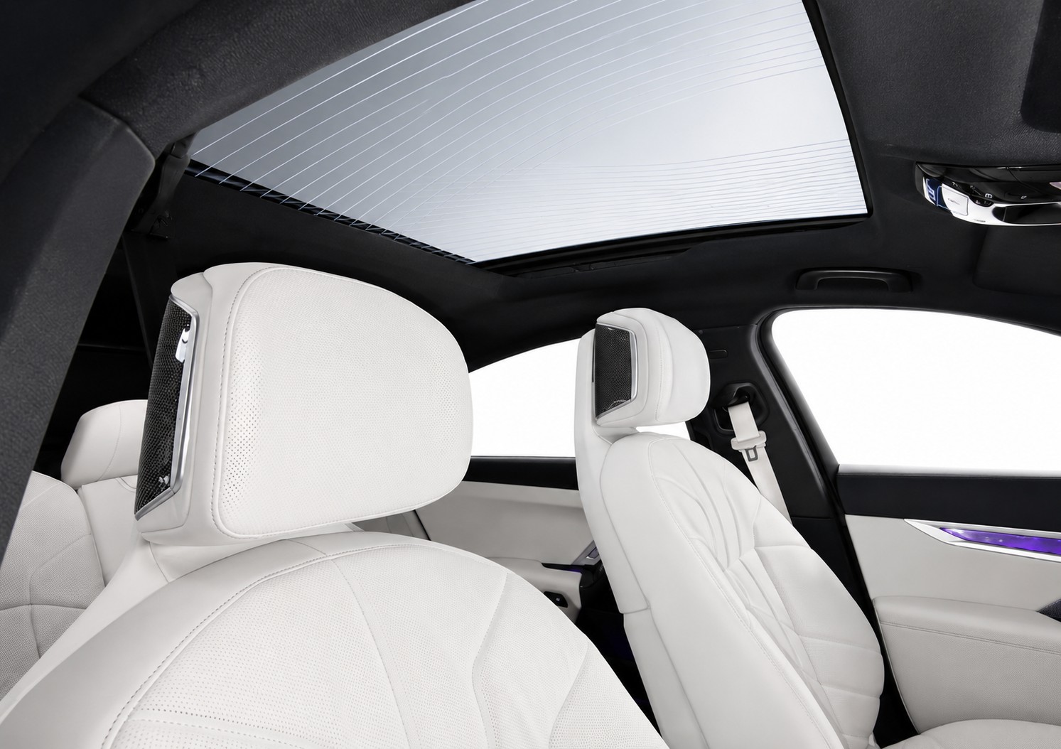 BMW 750e xDrive CH FAHRZEUG-image-13
