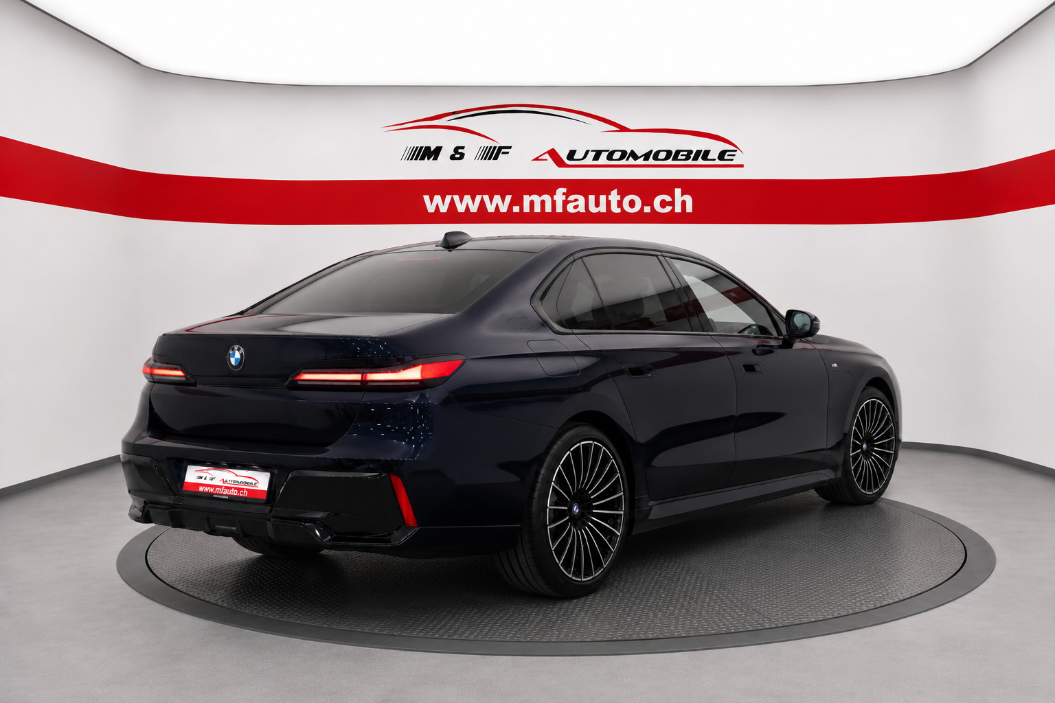 BMW 750e xDrive CH FAHRZEUG-image-6