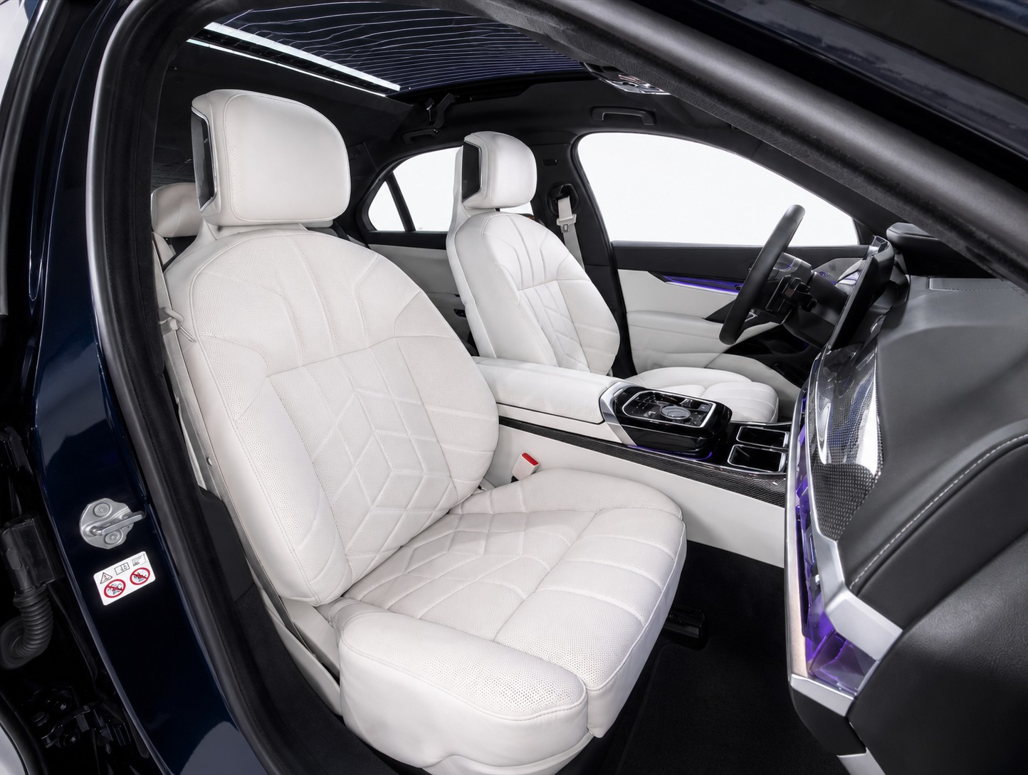 BMW 750e xDrive CH FAHRZEUG-image-8
