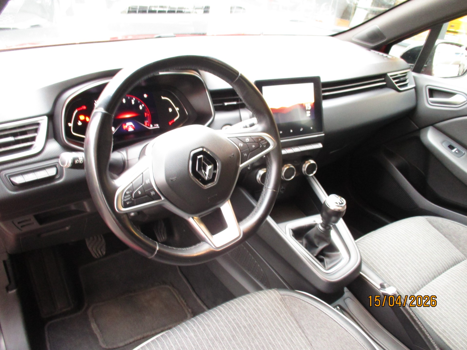 RENAULT Clio 1.0 Intens-image-8