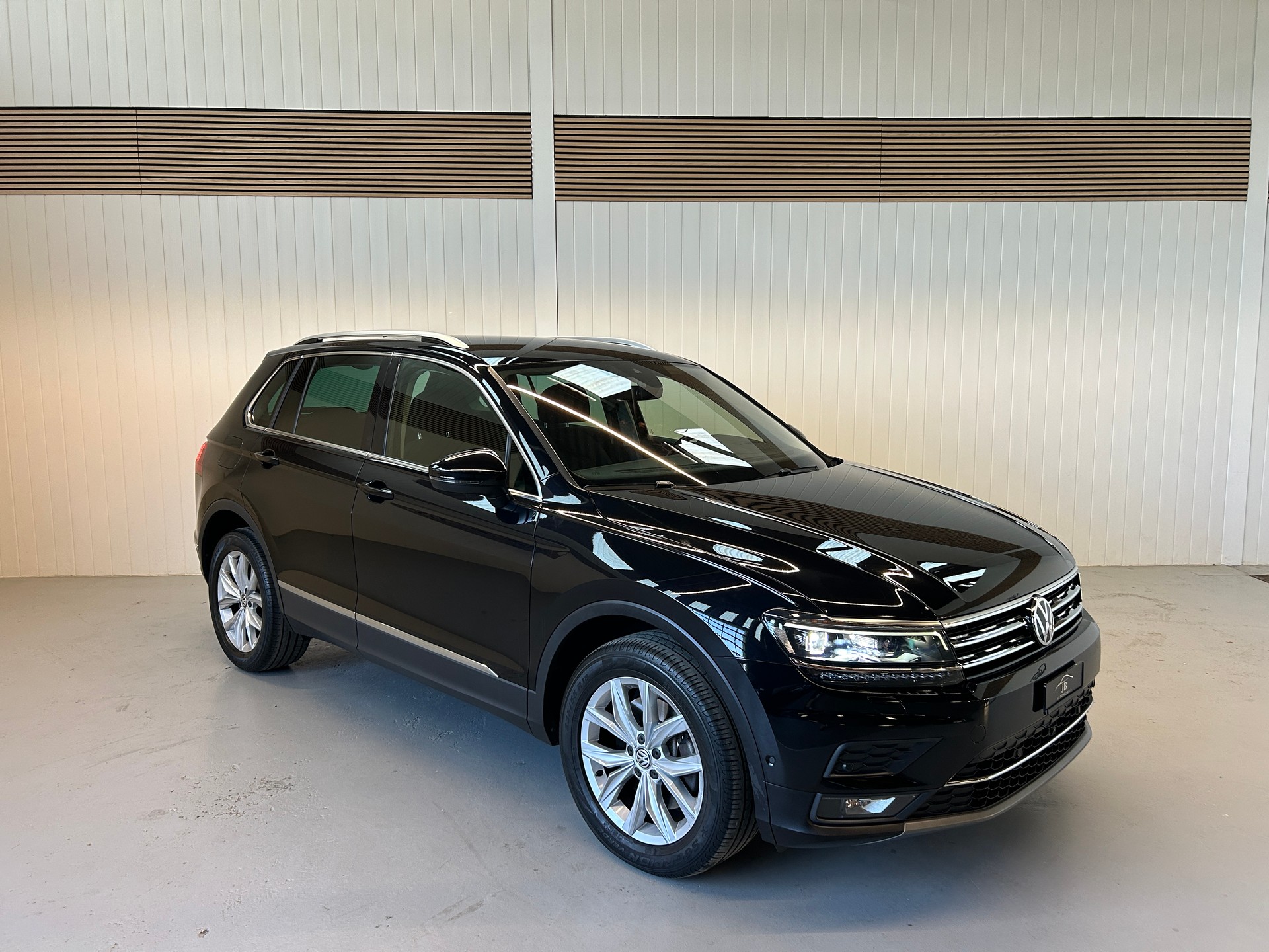 VW Tiguan 2.0TSI Highline 4Motion DSG-image-6
