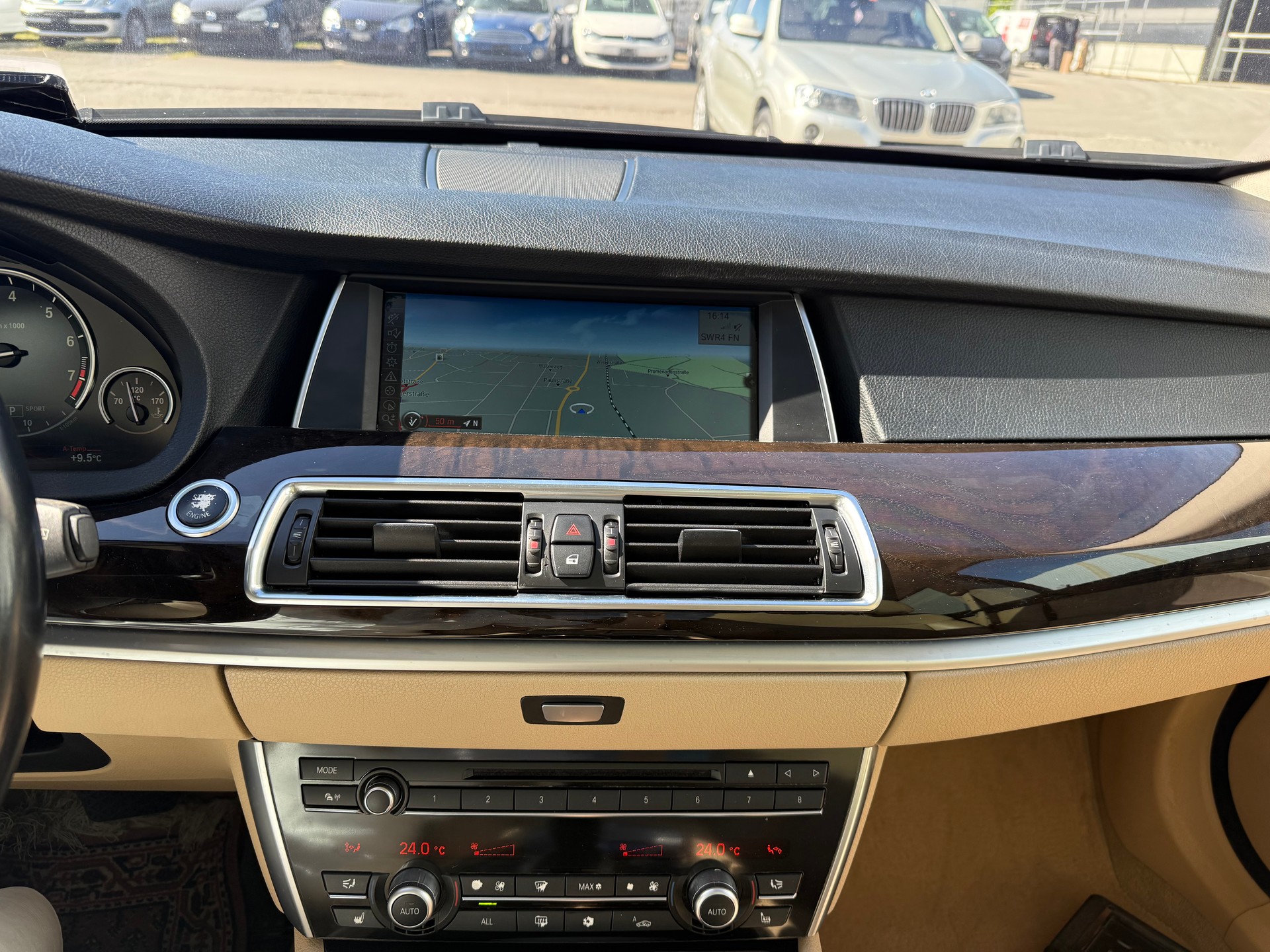 BMW 550i xDrive GT Steptronic-image-7