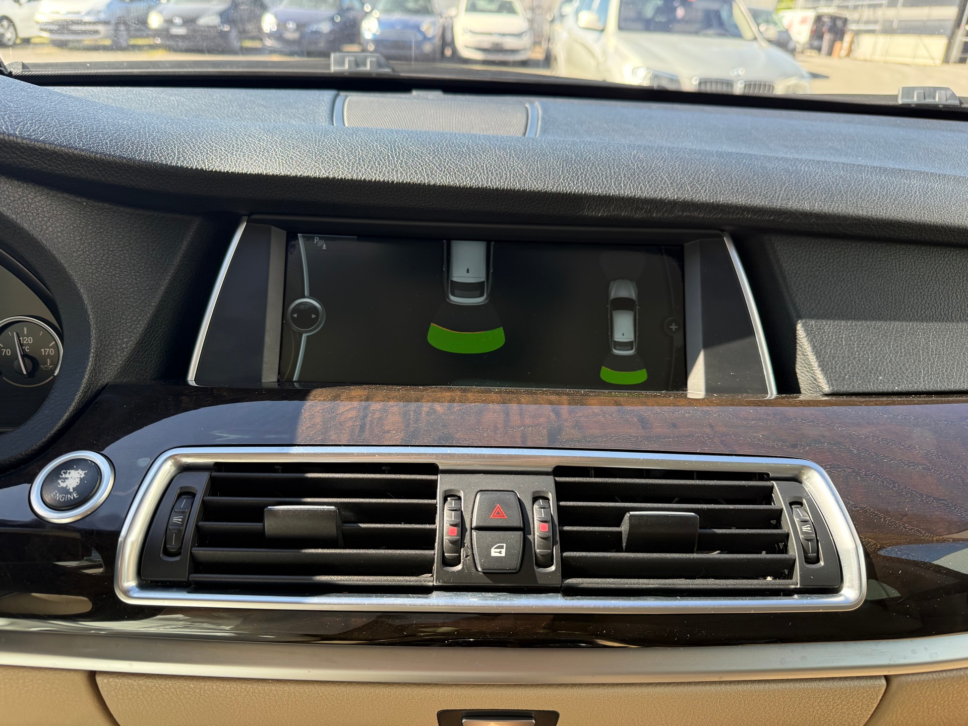 BMW 550i xDrive GT Steptronic-image-6