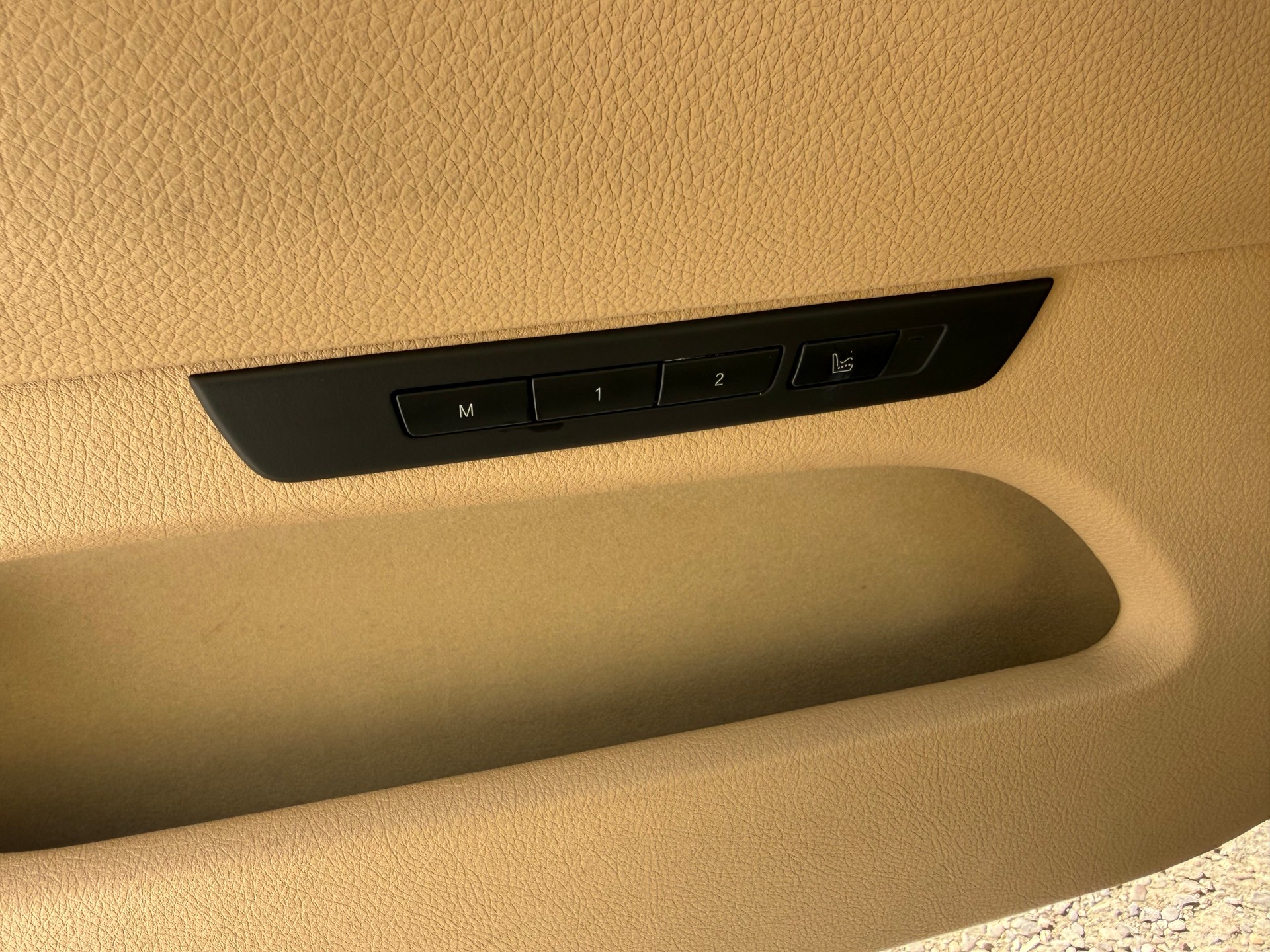 BMW 550i xDrive GT Steptronic-image-11