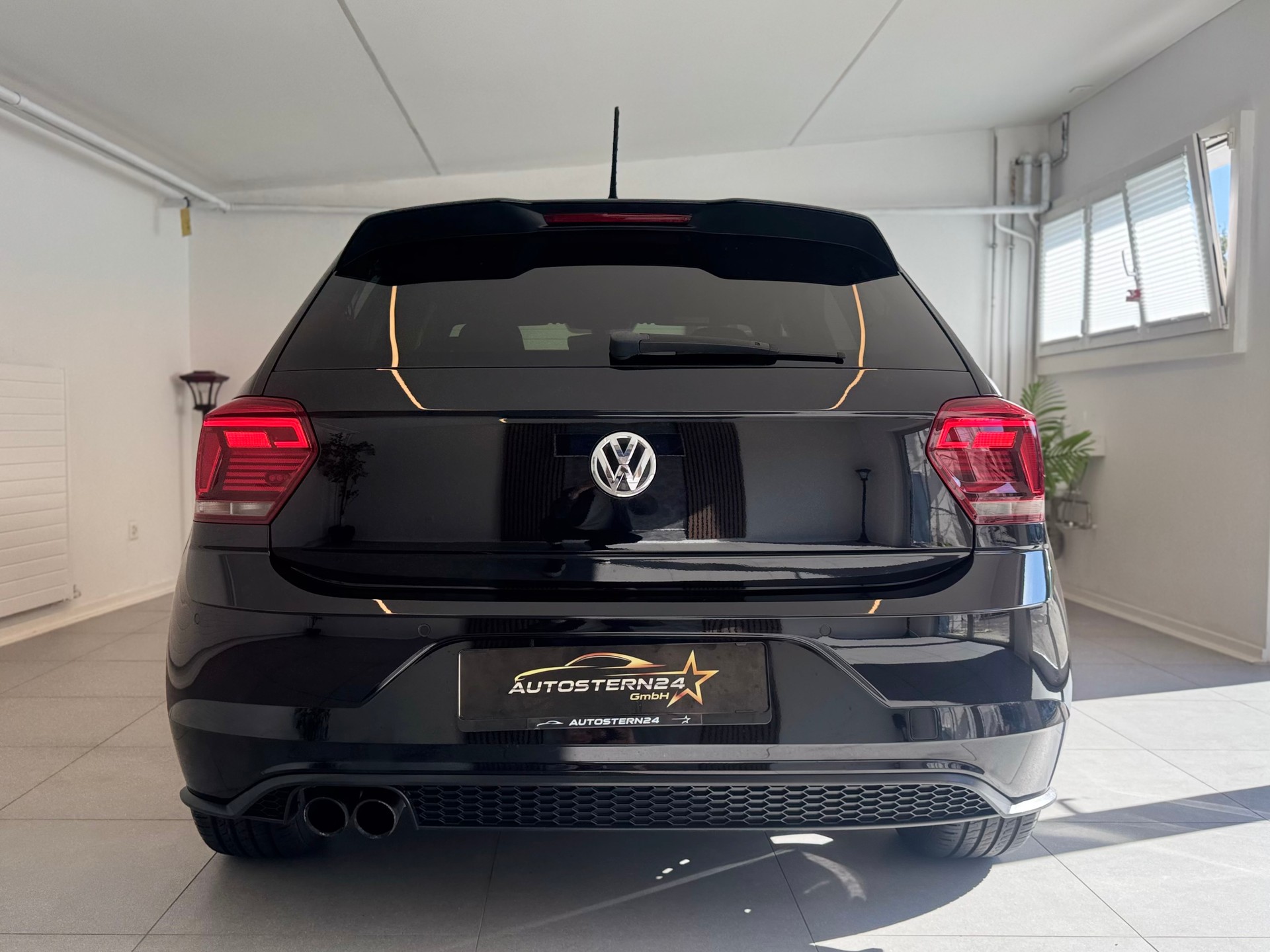 VW Polo 2.0 TSI GTI DSG*CH-Fahrzeug*-showroom-element-3