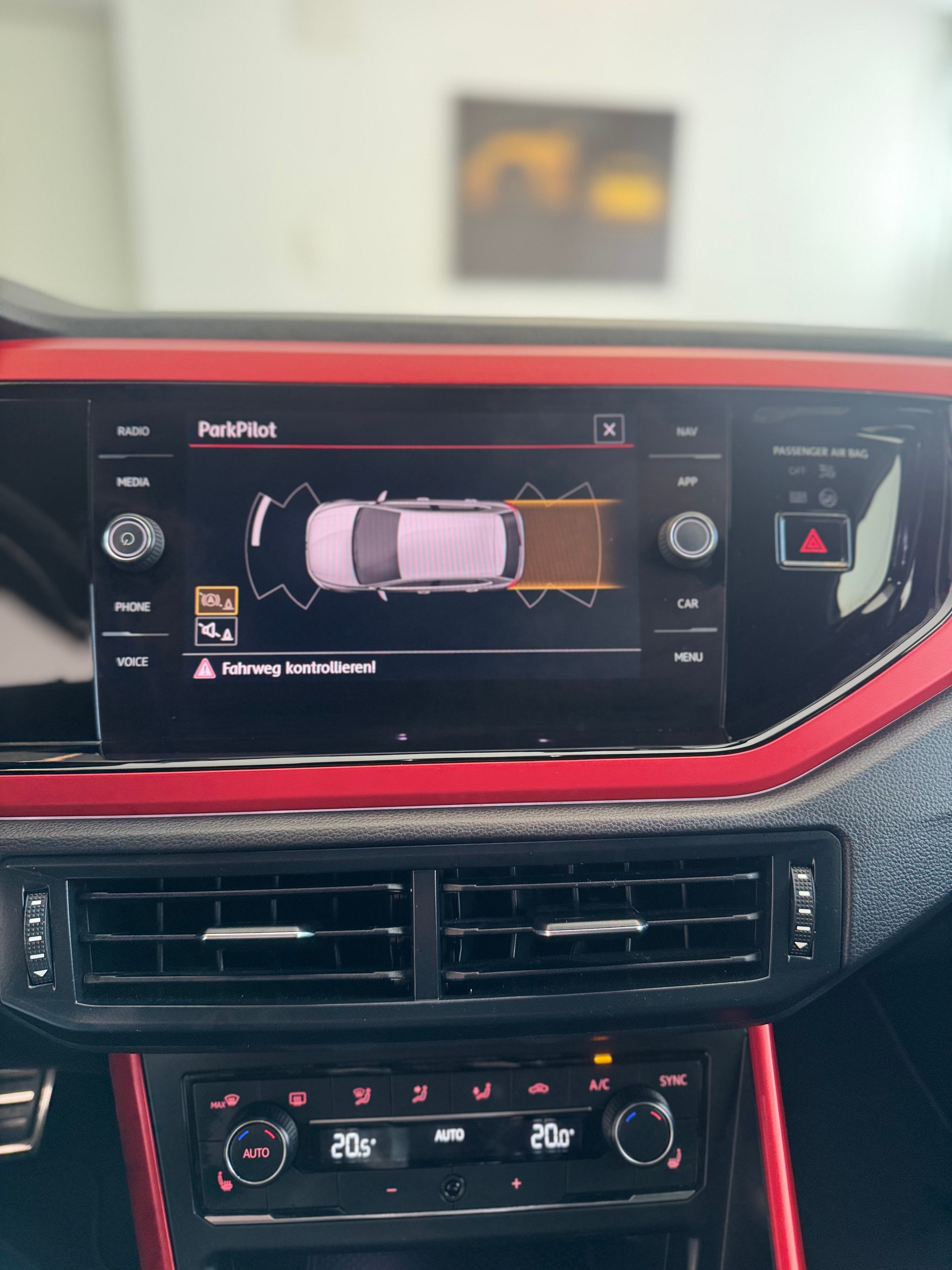 VW Polo 2.0 TSI GTI DSG*CH-Fahrzeug*-image-14