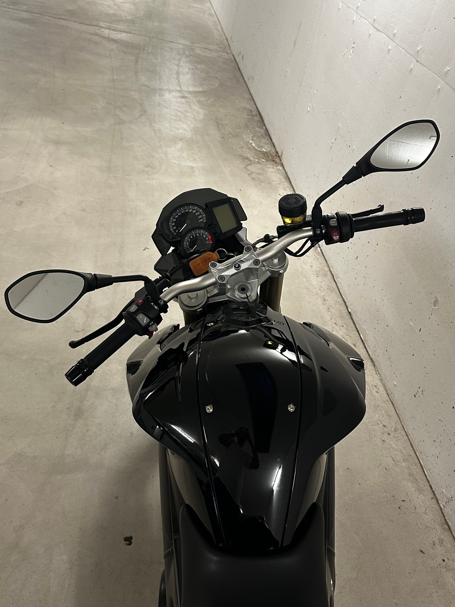 BMW F 800 R ABS-image-4