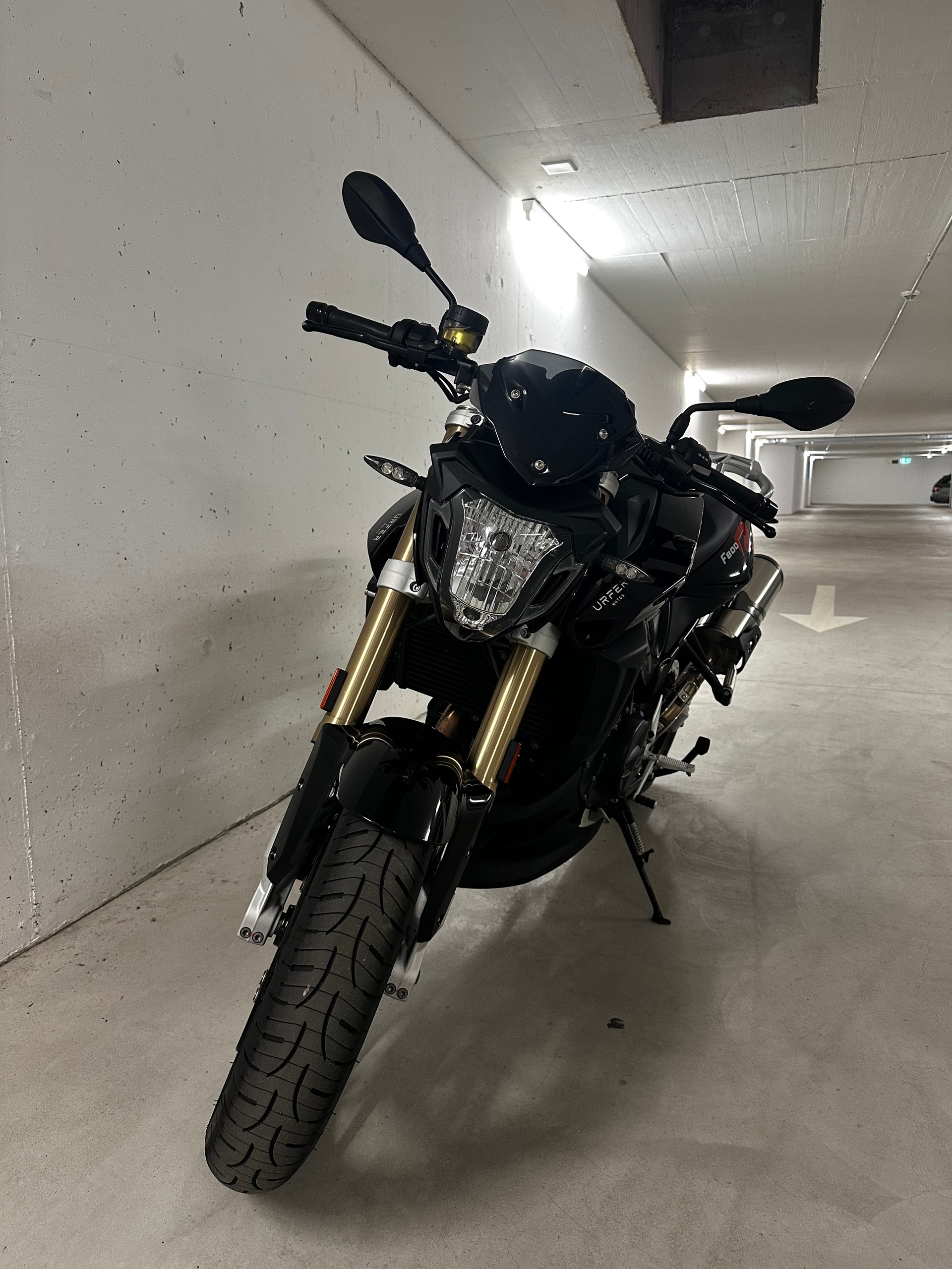 BMW F 800 R ABS-image-1