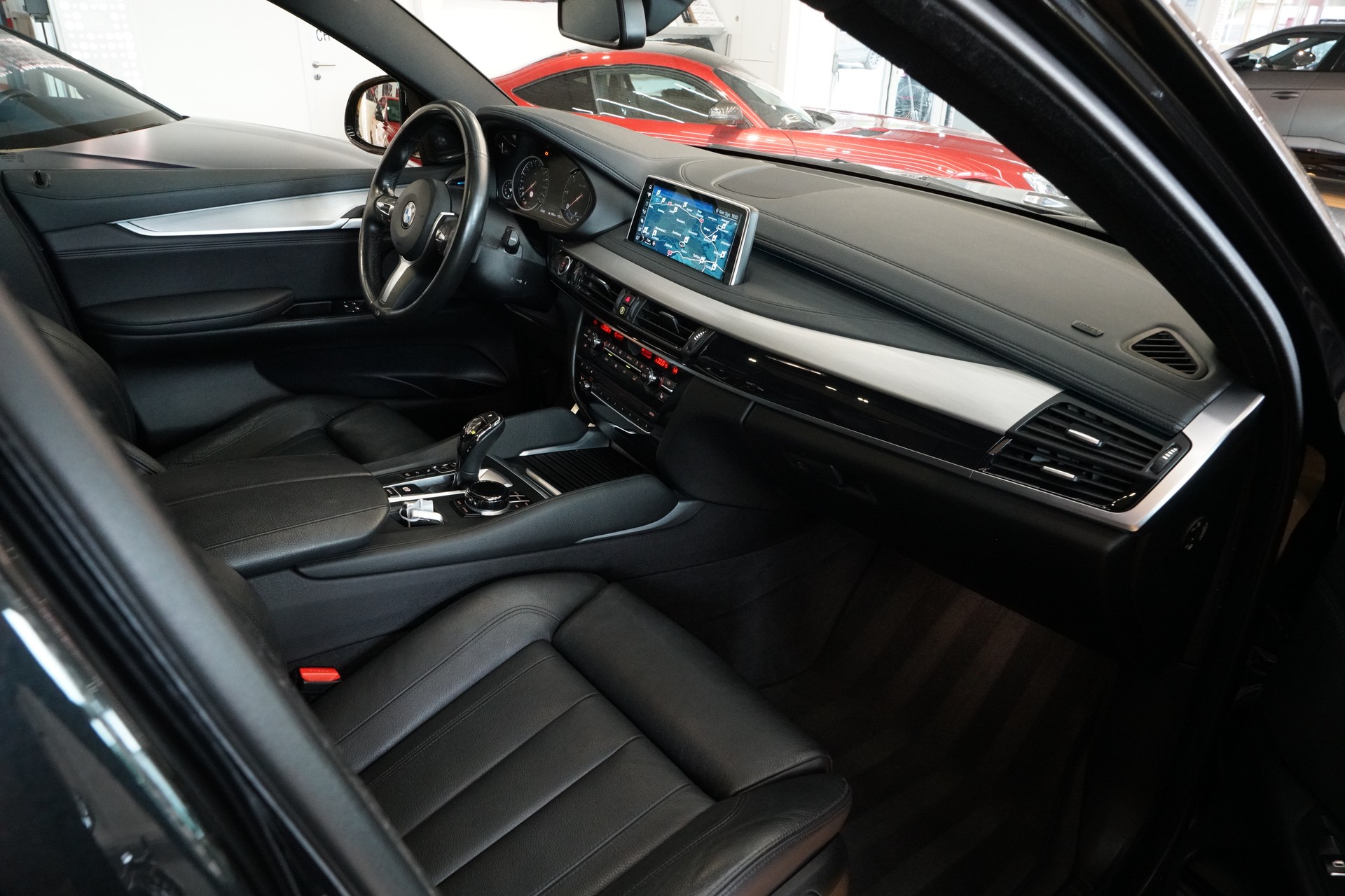BMW X6 xDrive 40d Steptronic M-Sportpaket-image-10