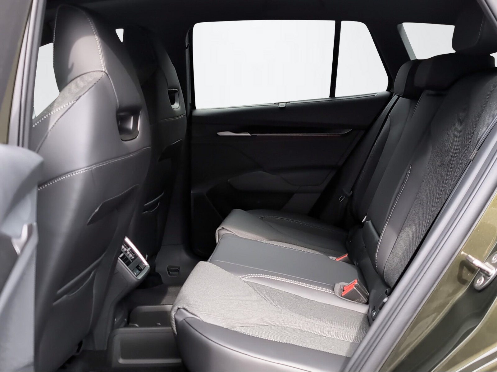 SKODA Enyaq RS 4x4-image-8
