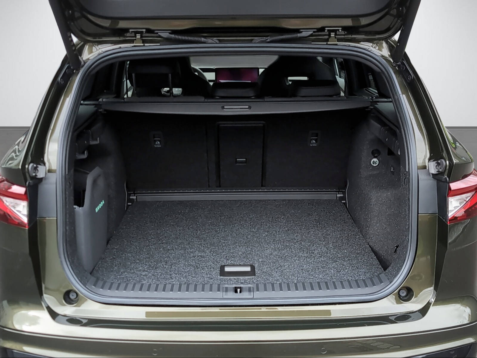 SKODA Enyaq RS 4x4-image-11