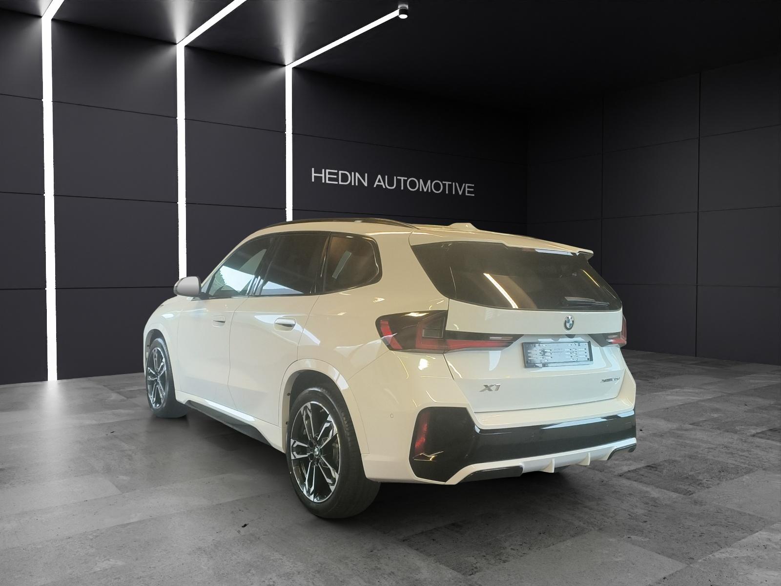 BMW X1 20d xDrive paddles-showroom-element-2