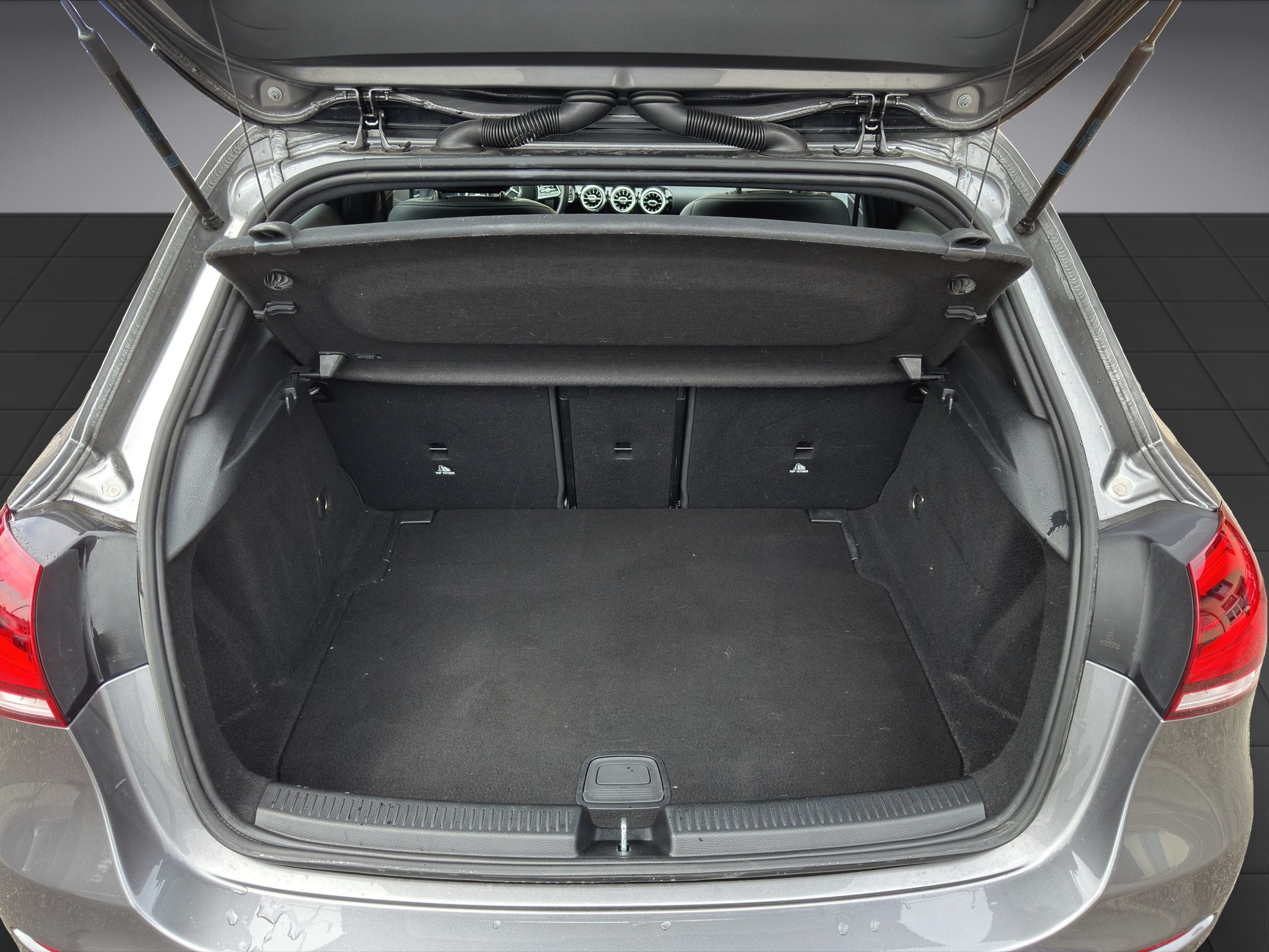 MERCEDES-BENZ A 180 Progressive-image-5