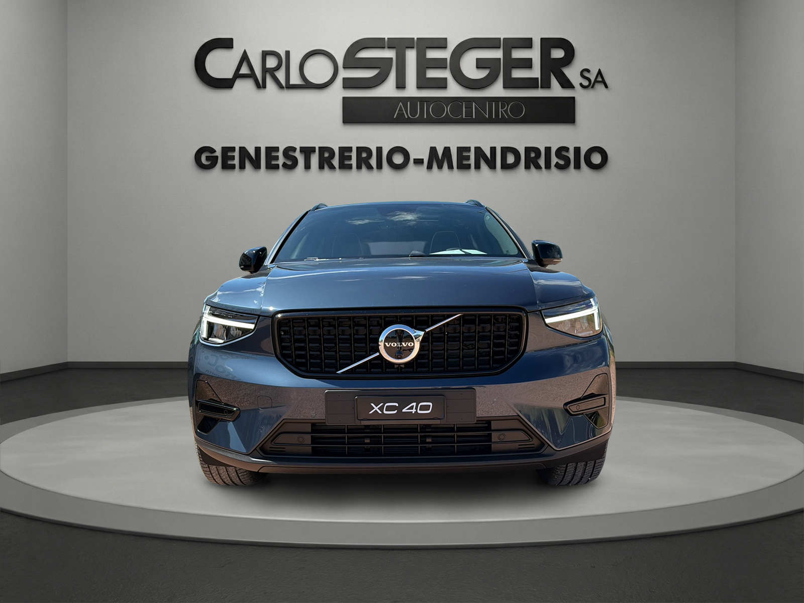 VOLVO XC40 B3 Benzin Mild Hybrid Plus Dark DCT-showroom-element-1