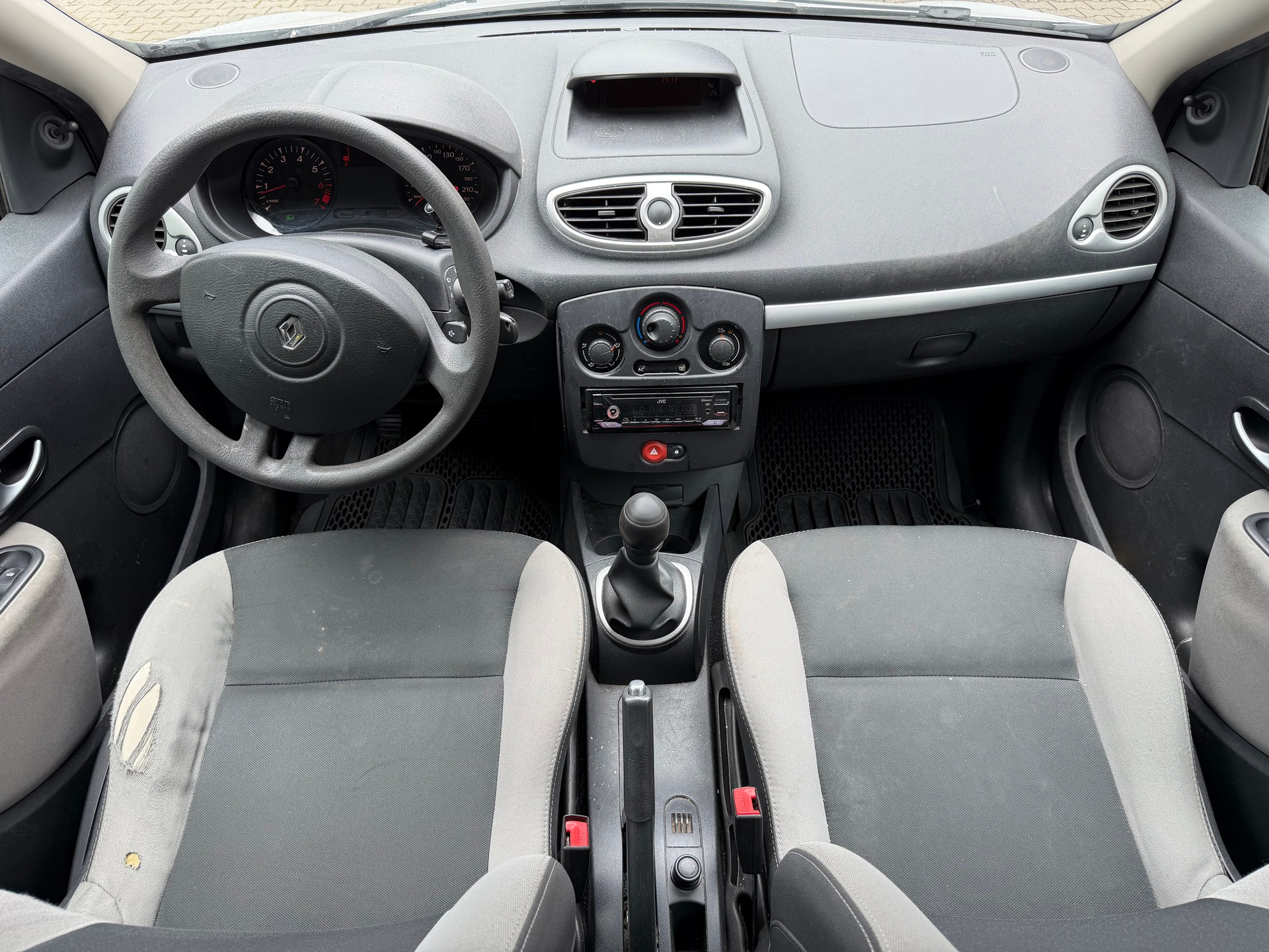 RENAULT Clio Grandtour 1.2 16V Expression-image-7