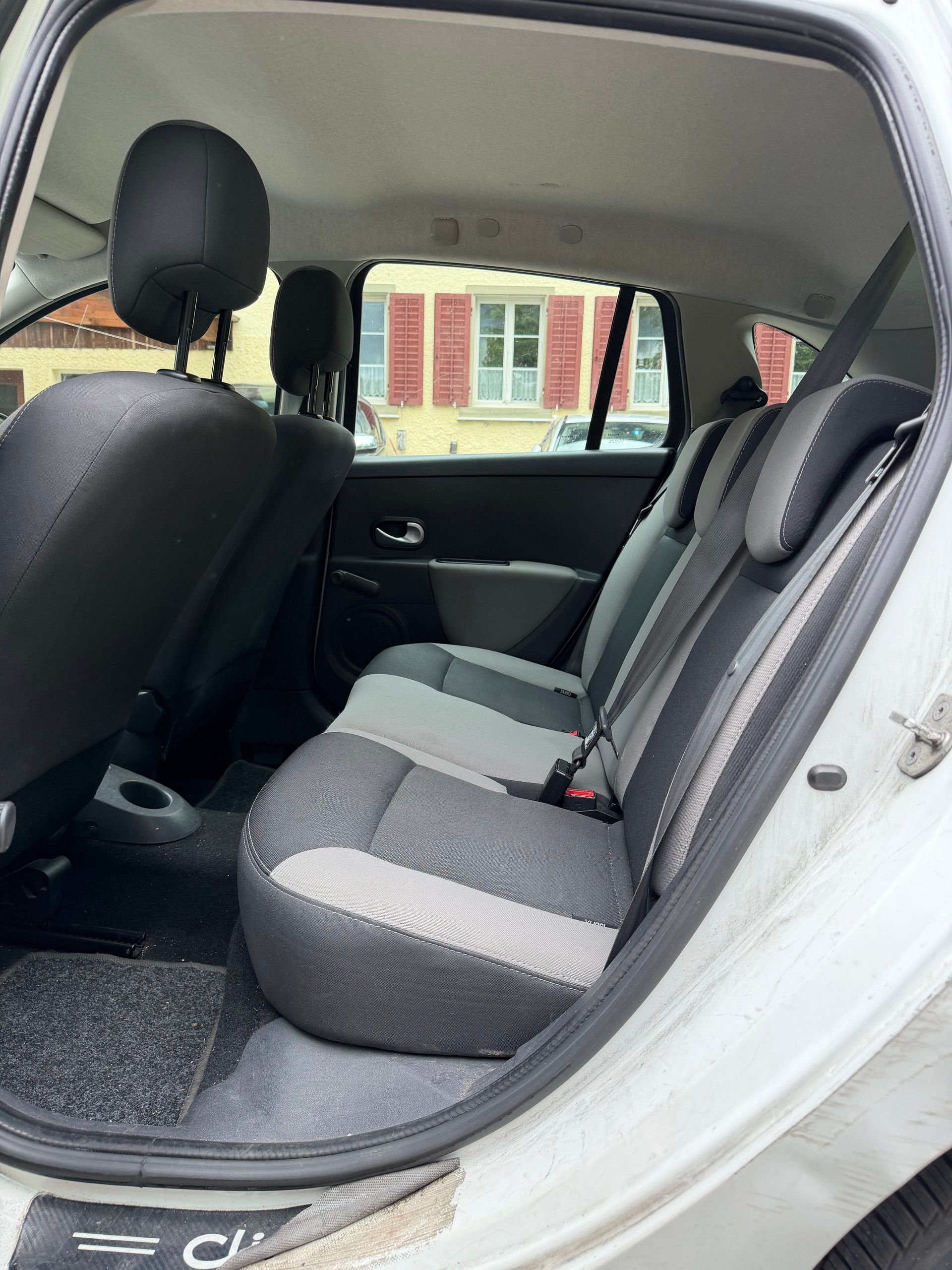 RENAULT Clio Grandtour 1.2 16V Expression-image-6