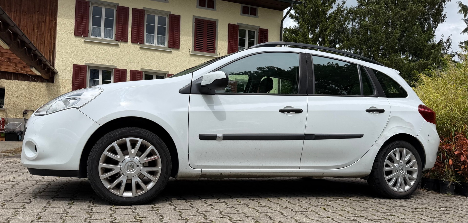 RENAULT Clio Grandtour 1.2 16V Expression-image-2