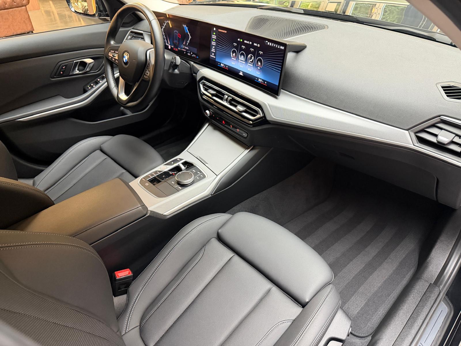 BMW 320d SAG Touring-image-16