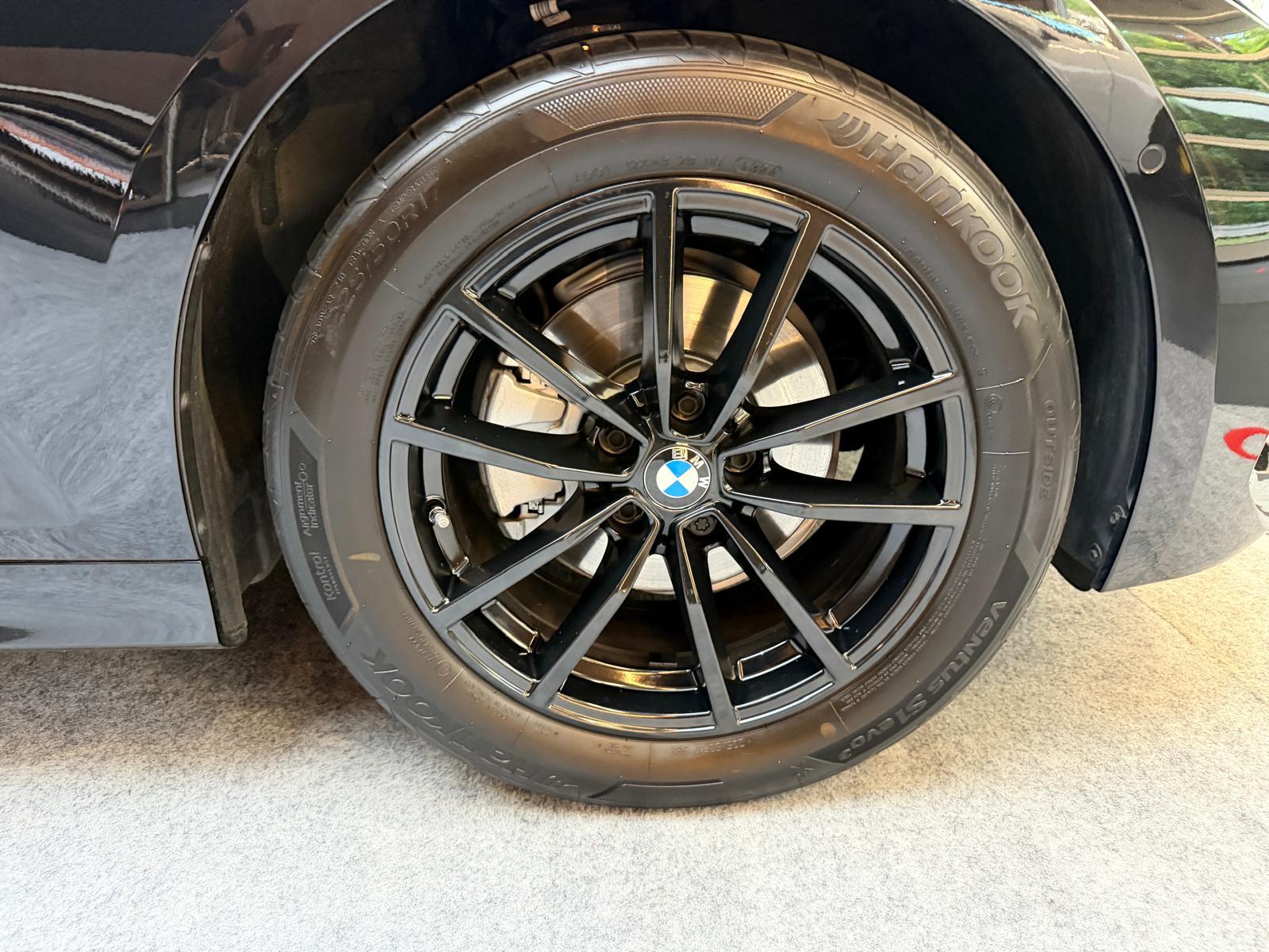 BMW 320d SAG Touring-image-8