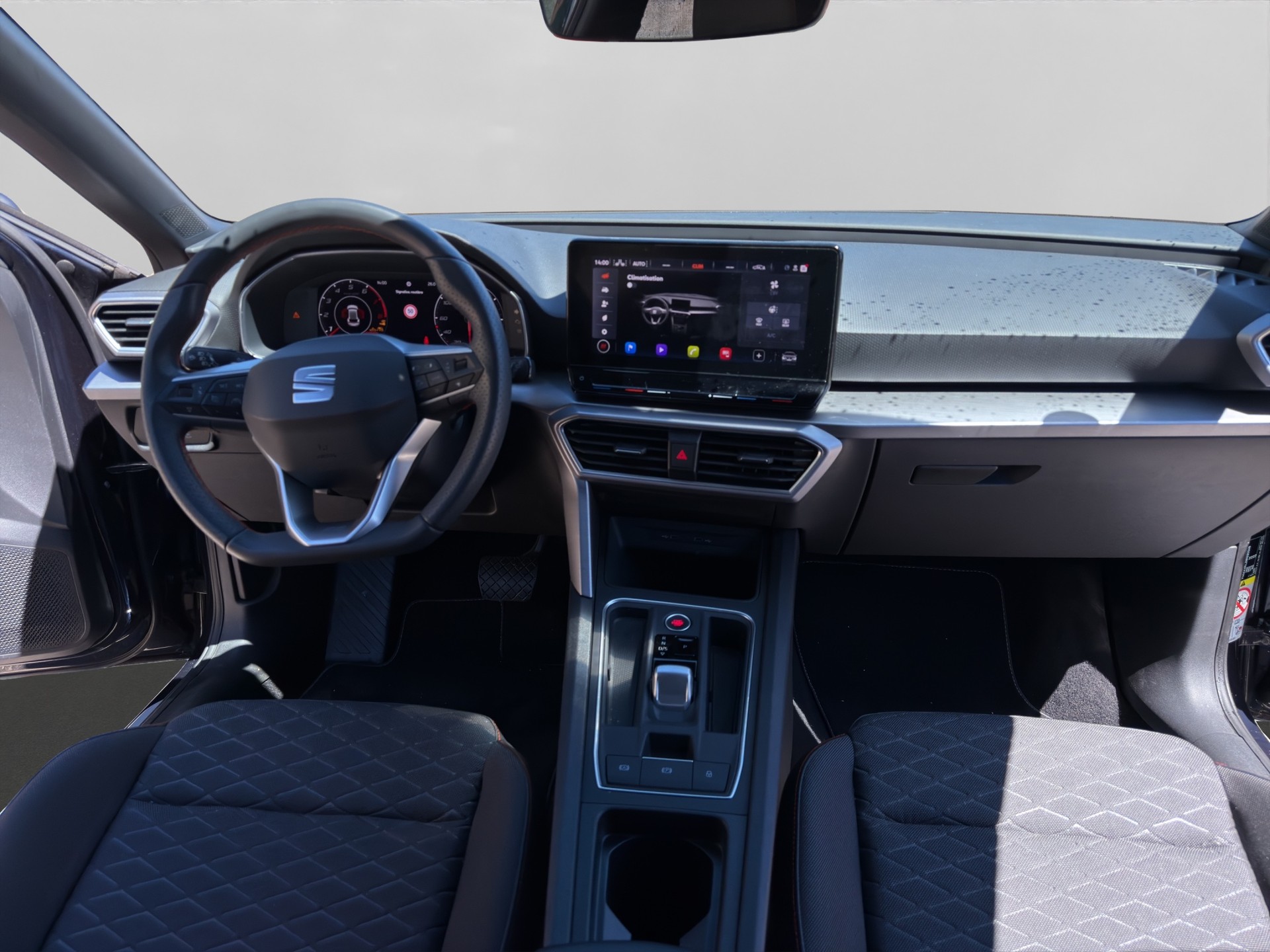 SEAT Leon 1.5 eTSI mHEV DSG Music Edition-image-11