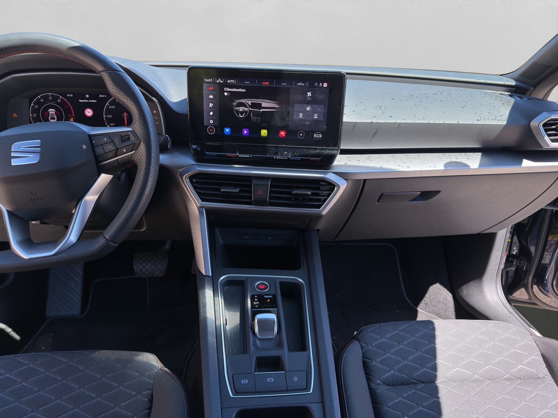 SEAT Leon 1.5 eTSI mHEV DSG Music Edition-image-15
