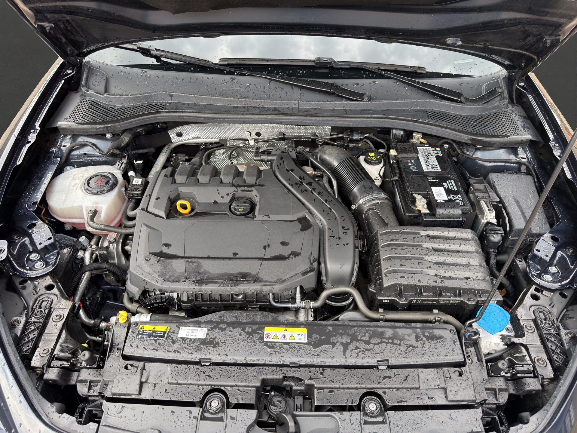SEAT Leon 1.5 eTSI mHEV DSG Music Edition-image-18