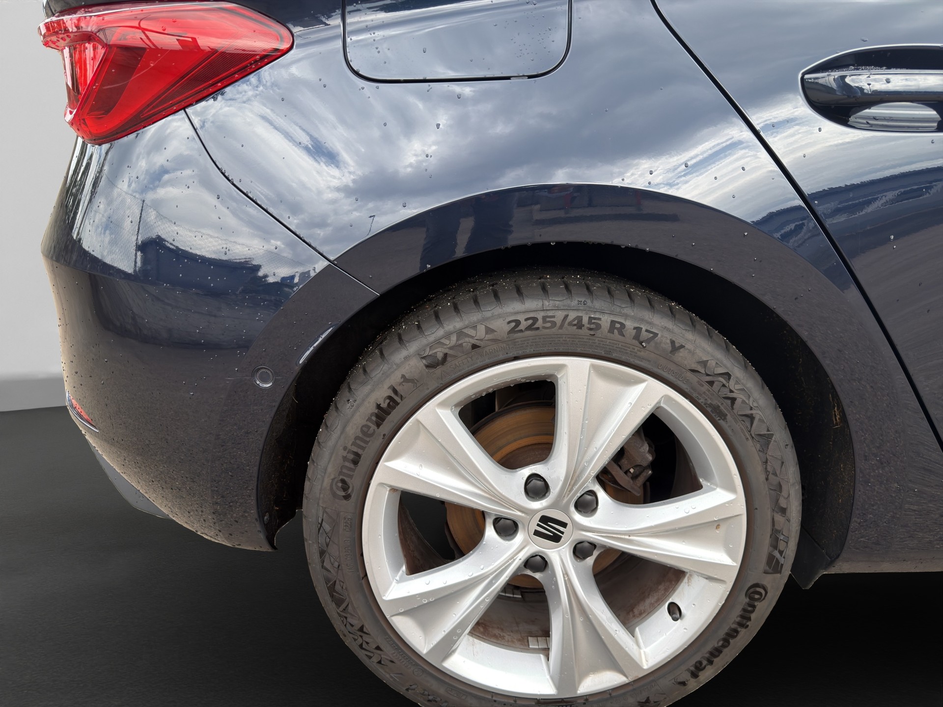 SEAT Leon 1.5 eTSI mHEV DSG Music Edition-image-20