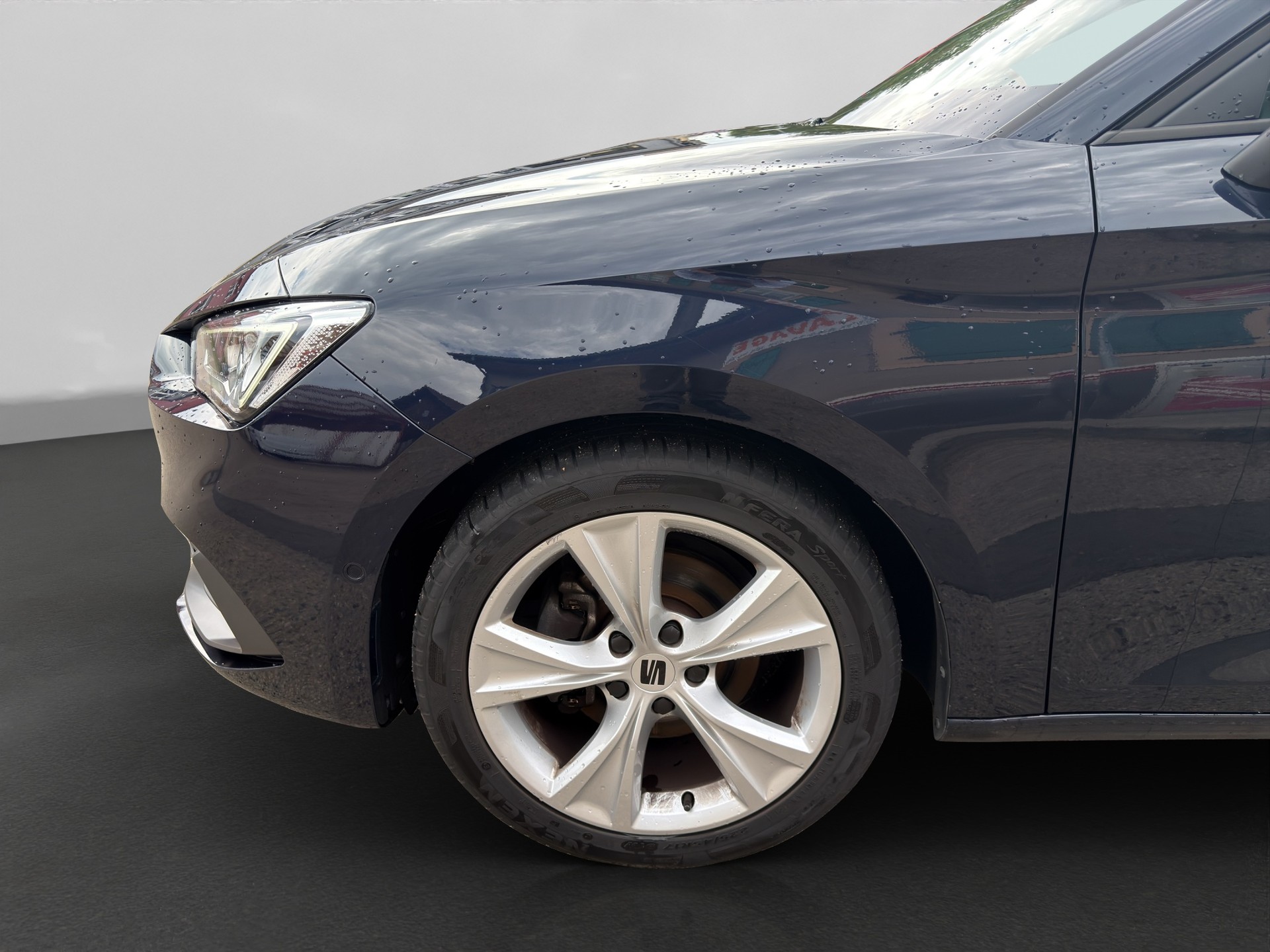 SEAT Leon 1.5 eTSI mHEV DSG Music Edition-image-19