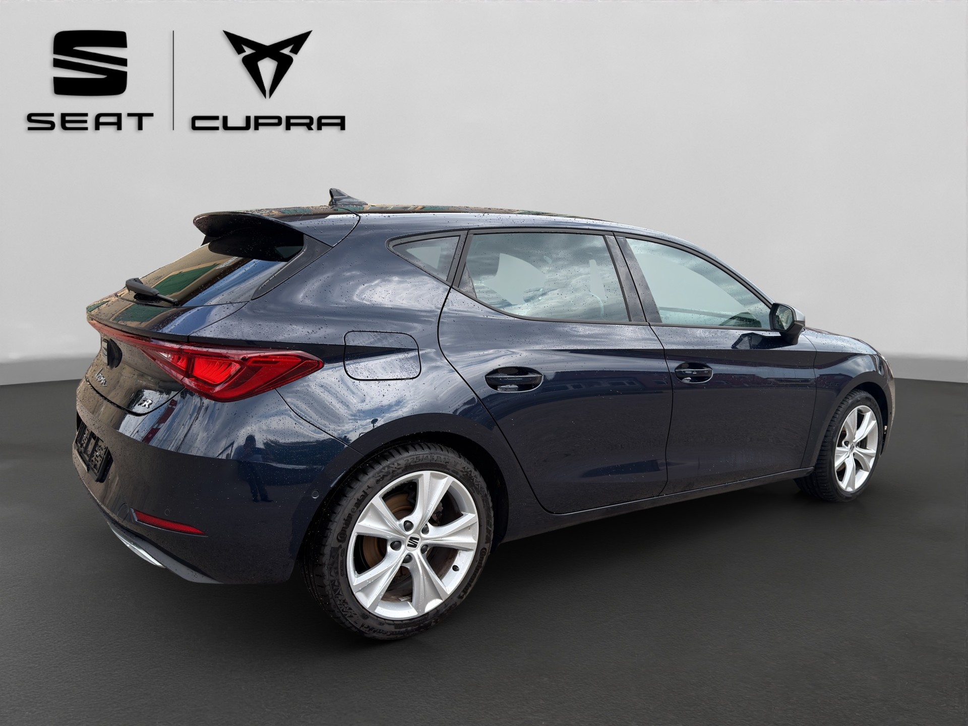 SEAT Leon 1.5 eTSI mHEV DSG Music Edition-image-4