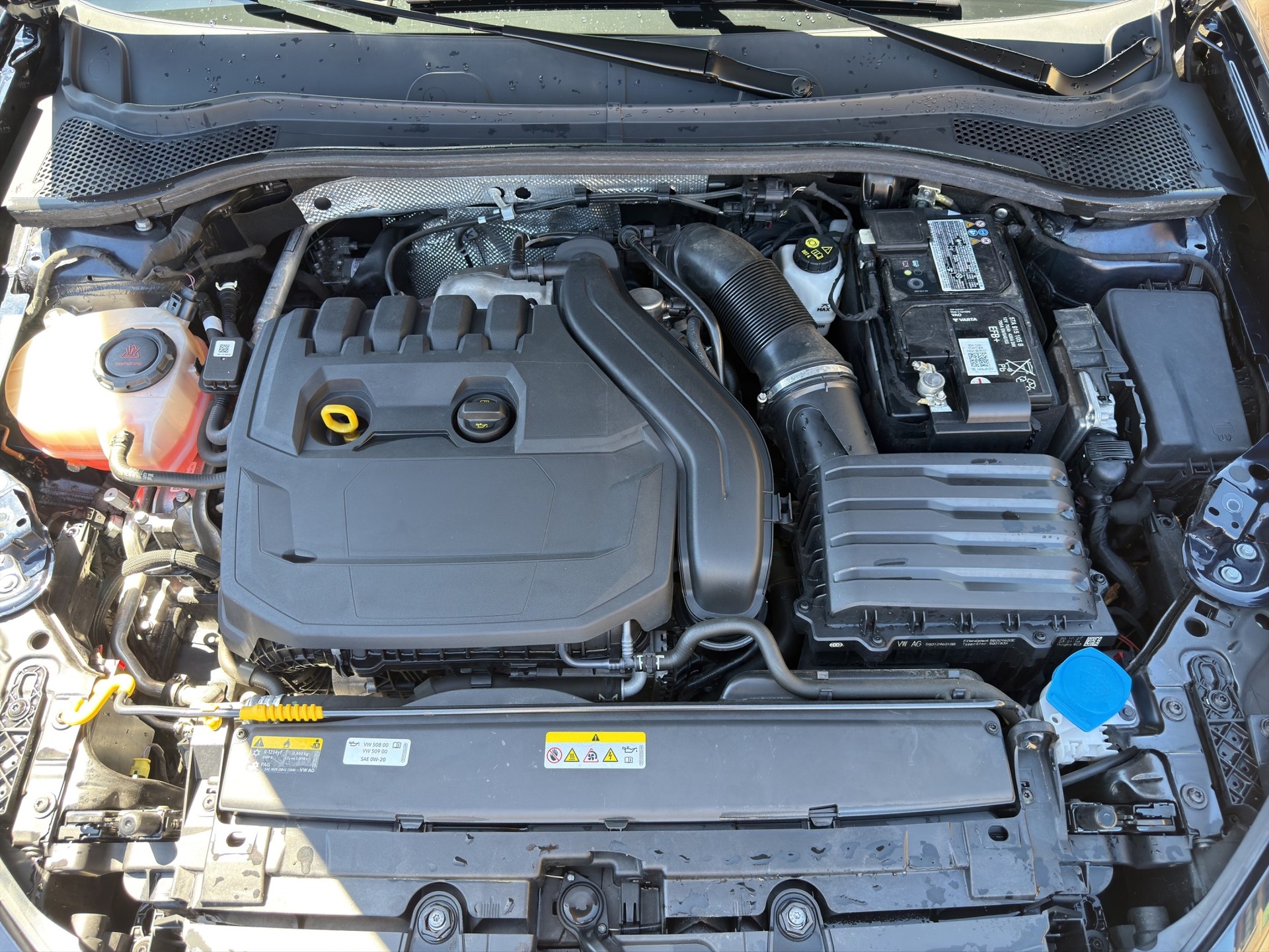 SEAT Leon 1.5 eTSI mHEV DSG Music Edition-image-16