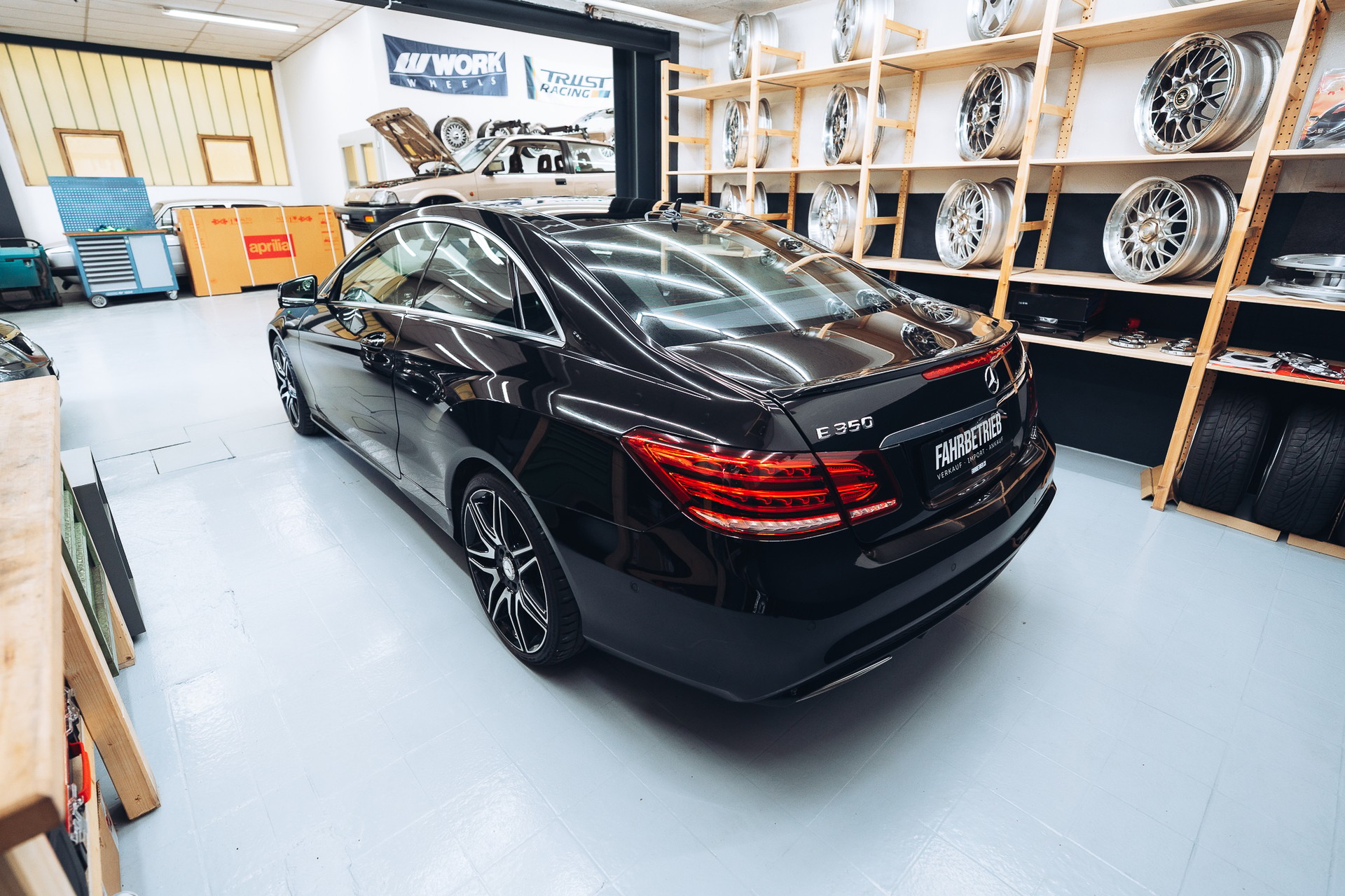 MERCEDES-BENZ E 350 4Matic 7G-Tronic-image-8